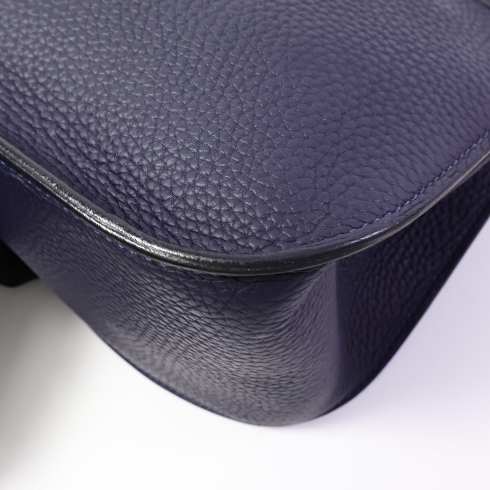 HERMES Clemence皮革Jypsiere 28肩背袋Blue Nuit