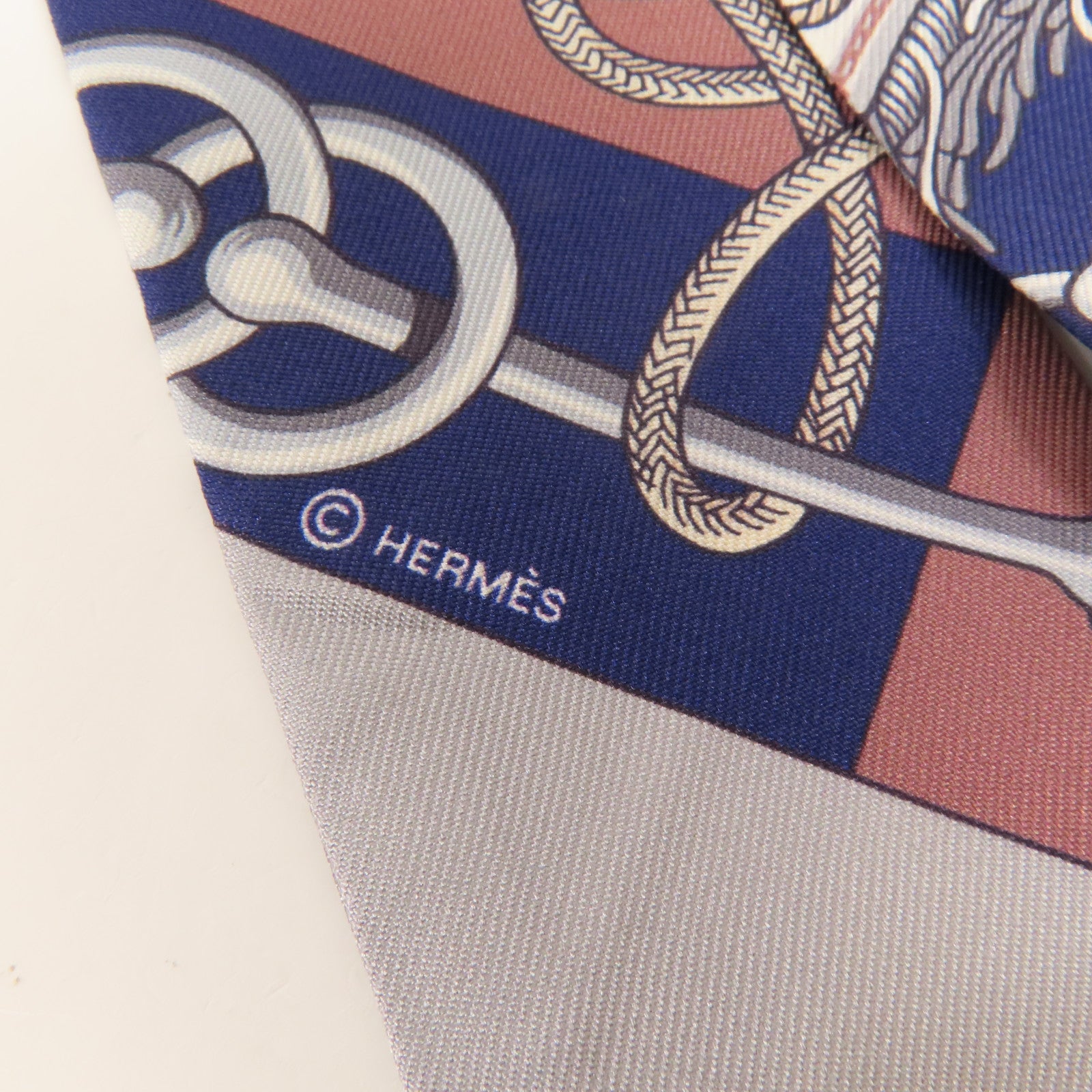 HERMES 絲質Twilly絲巾