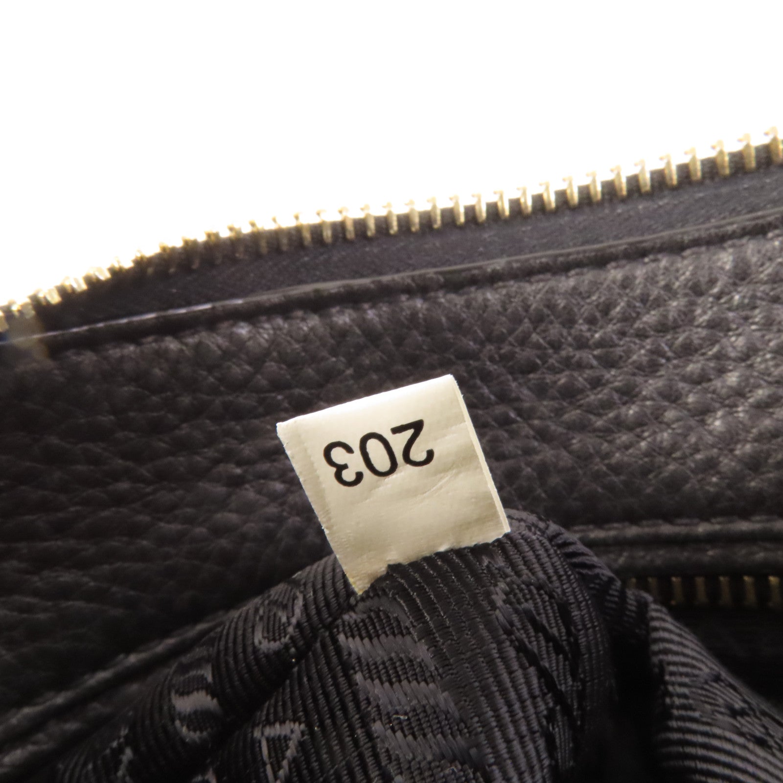 PRADA 牛皮皮革Shoulder Bag金扣肩背袋