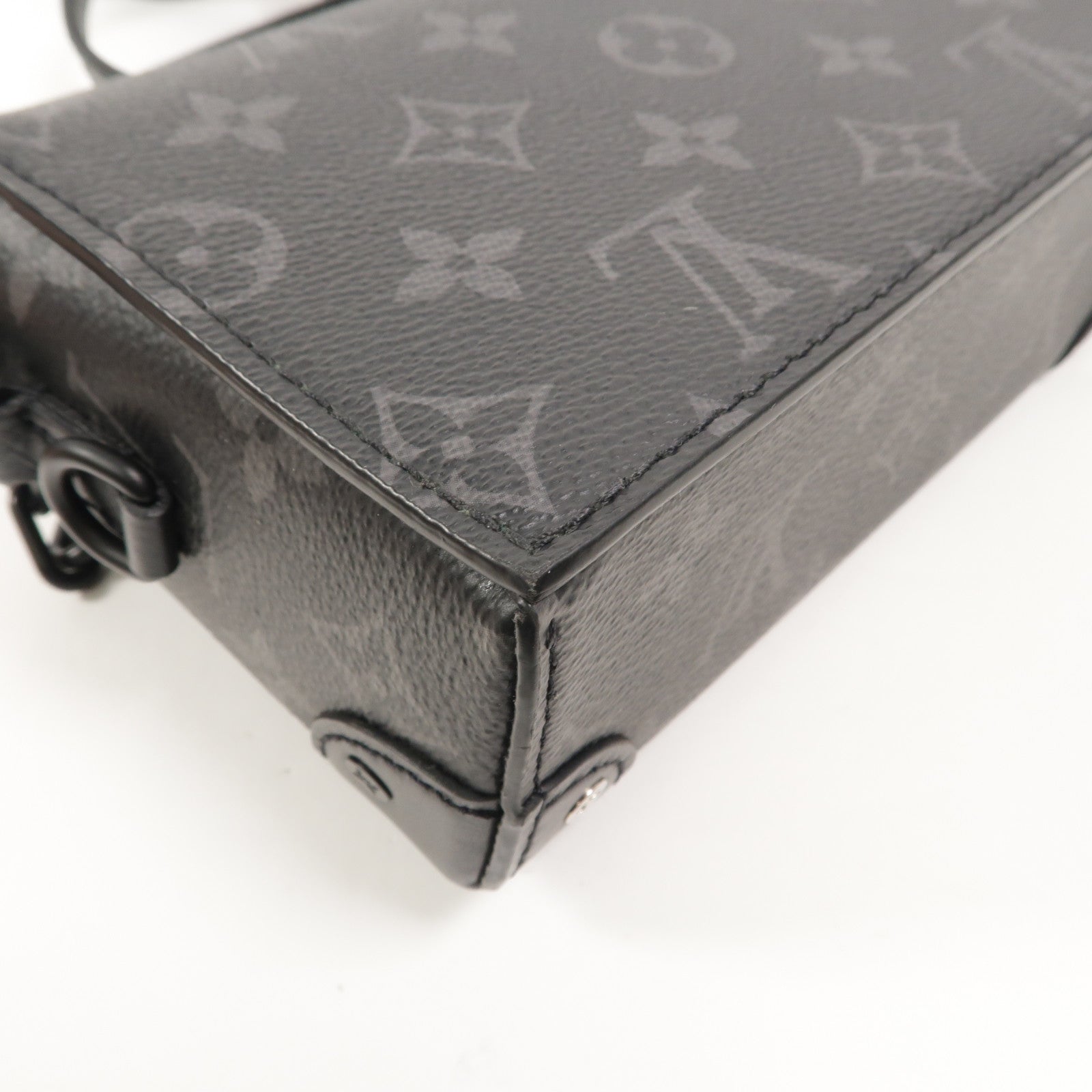 LOUIS VUITTON Monogram Eclipse Steamer Wearable Wallet肩背袋