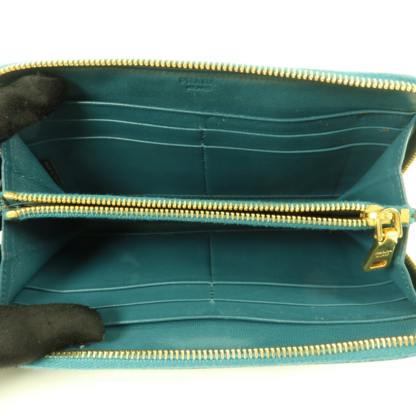PRADA 漆皮皮革Long Wallet金扣長錢包