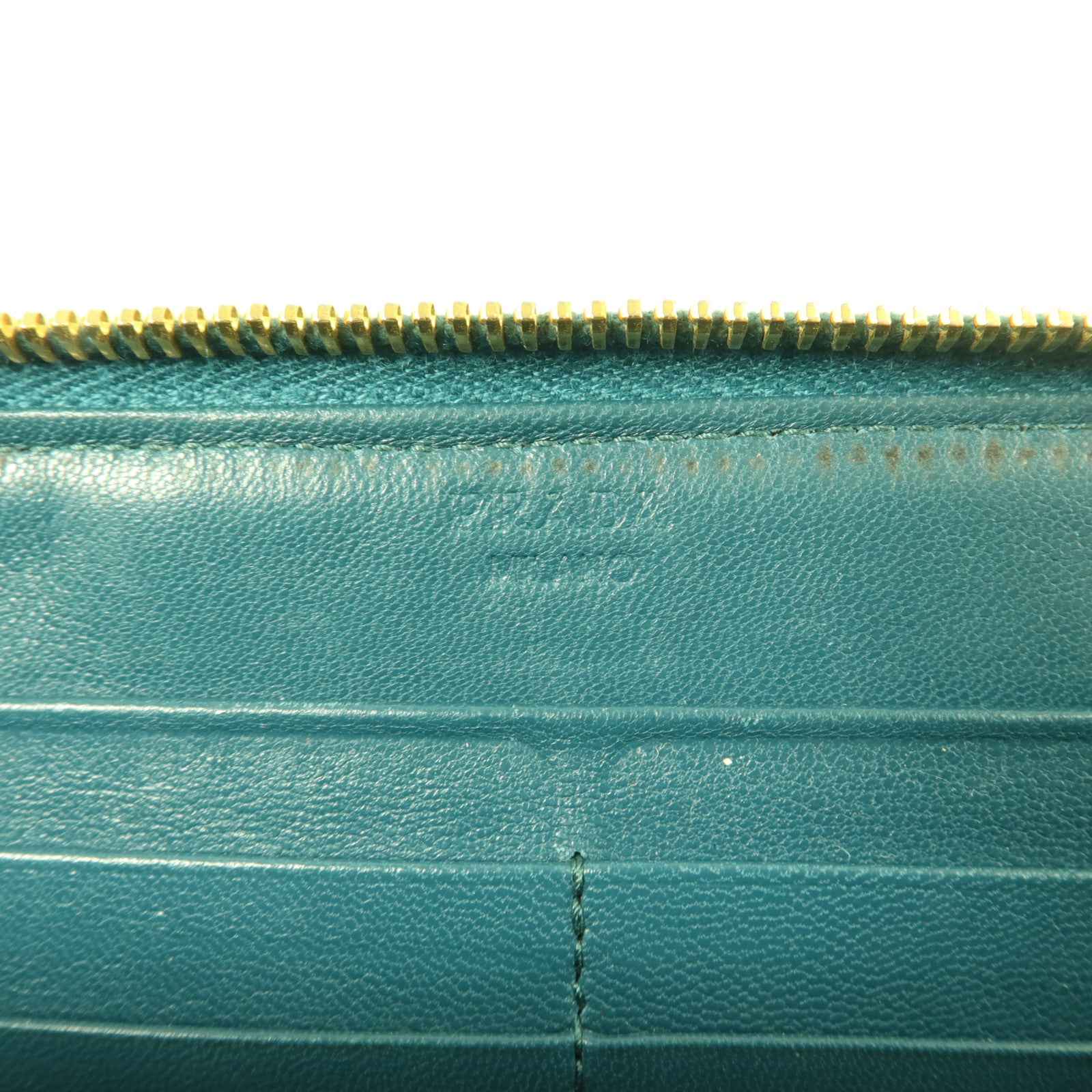 PRADA 漆皮皮革Long Wallet金扣長錢包