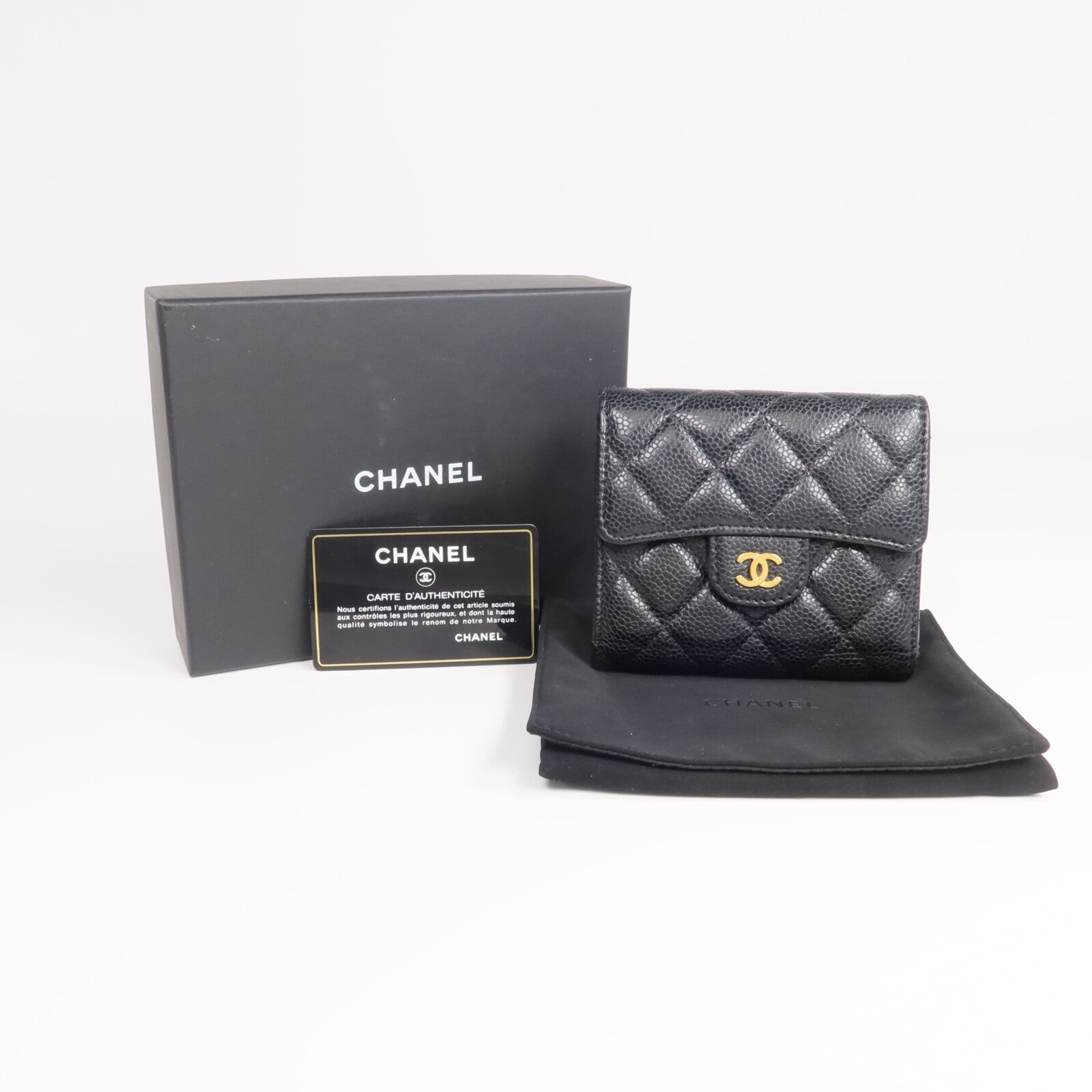 CHANEL 牛皮皮革Wallet金扣錢包