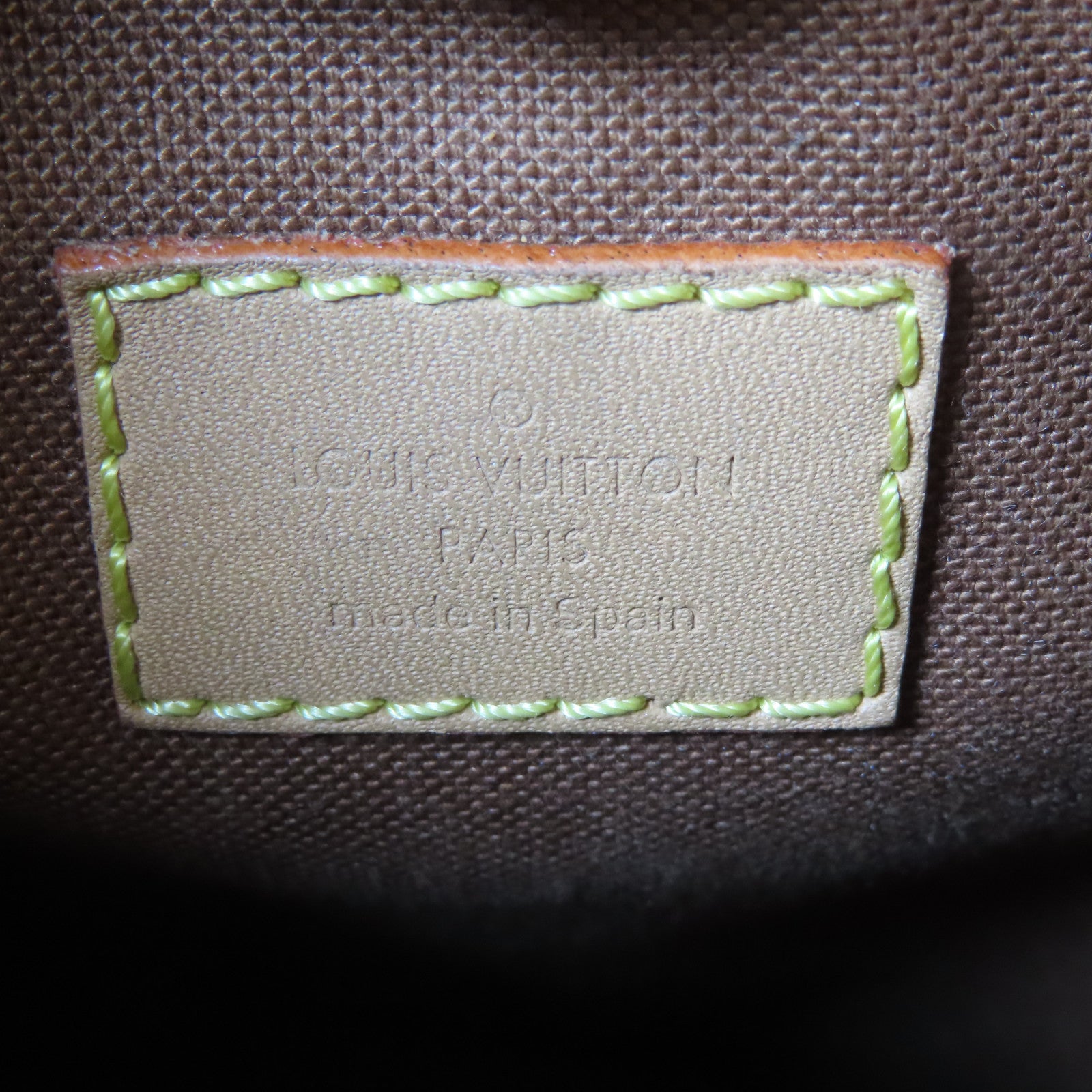 LOUIS VUITTON 【激減優惠】Monogram Fold Me Pouch金扣肩背袋啡色
