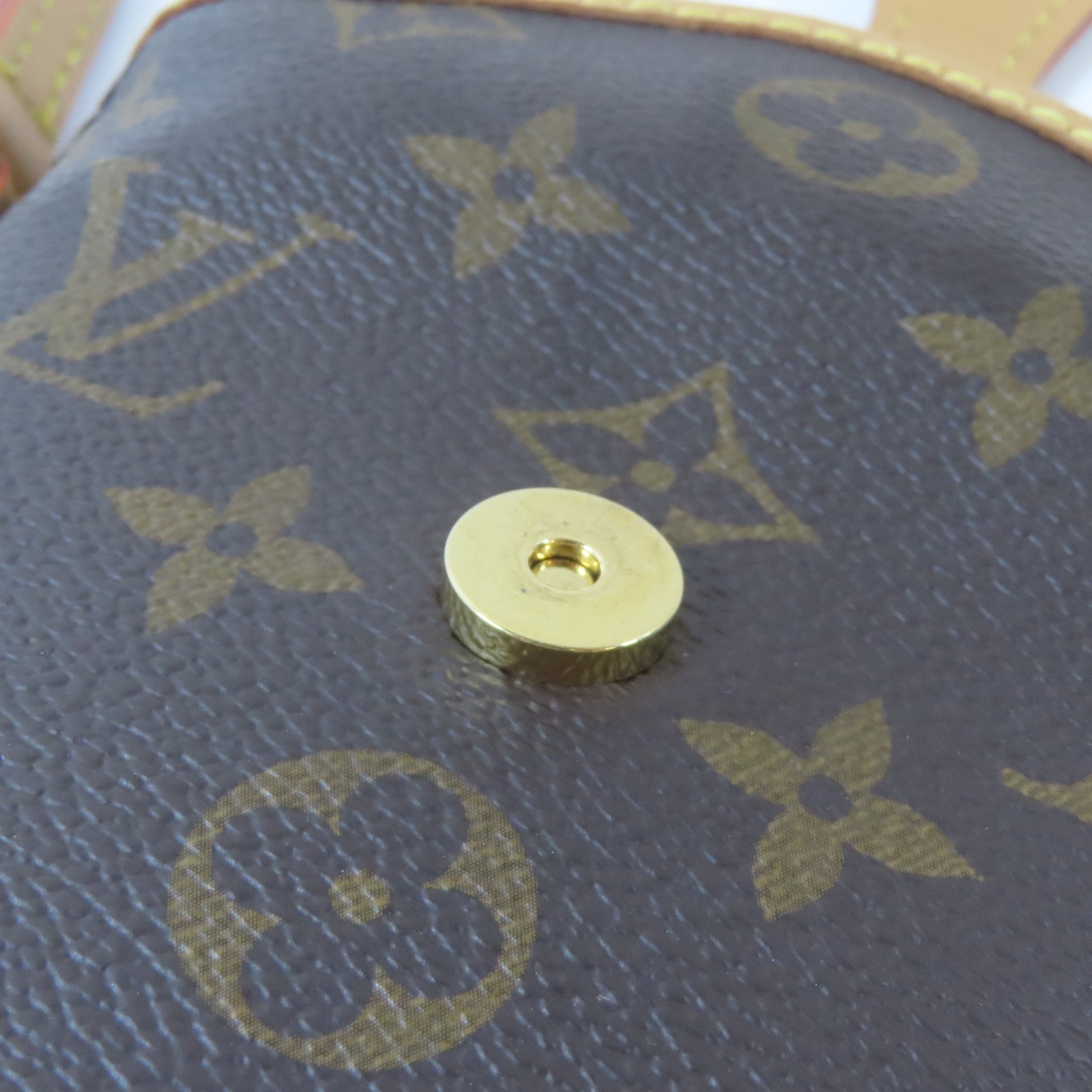 LOUIS VUITTON 【激減優惠】Monogram Fold Me Pouch金扣肩背袋啡色