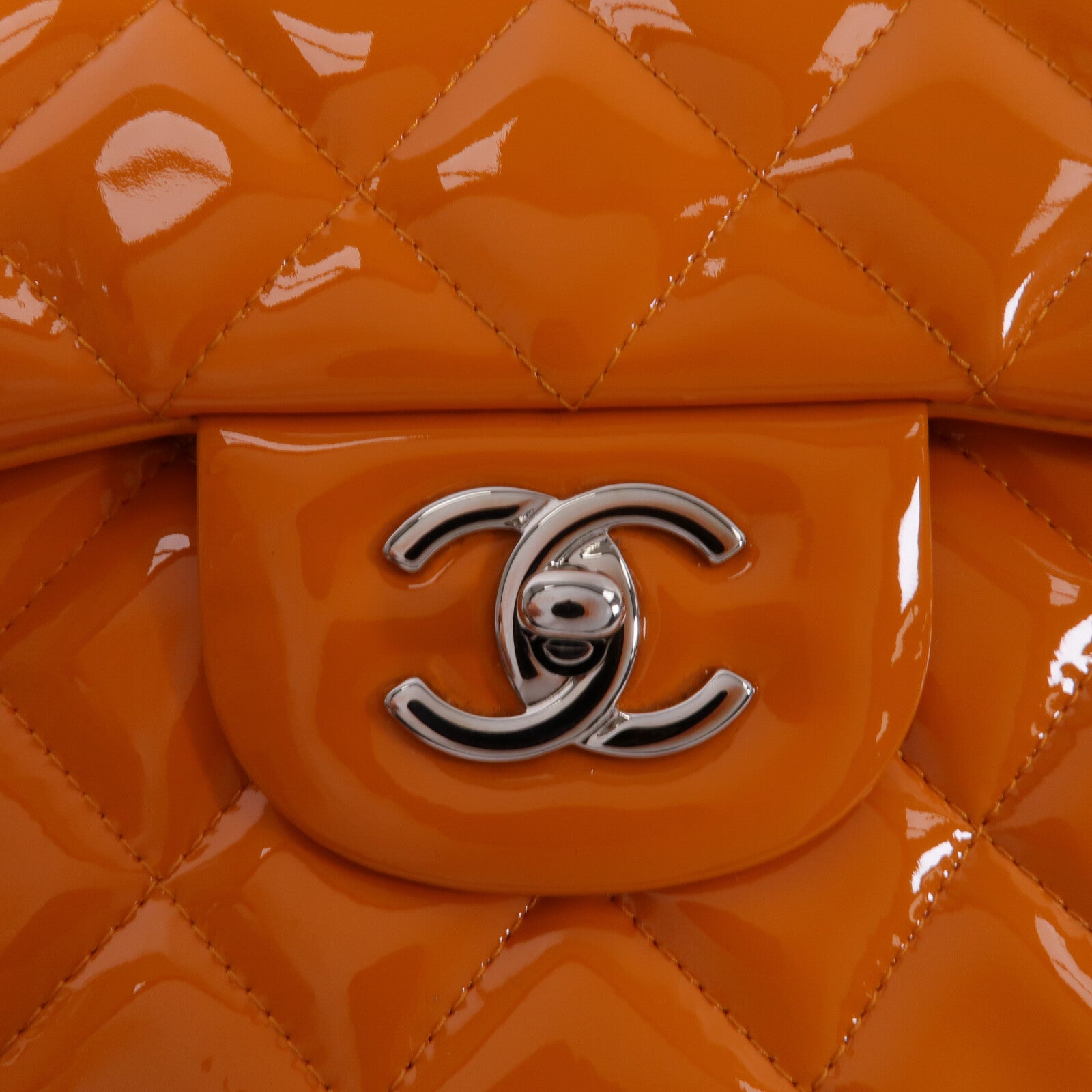 CHANEL 漆皮皮革Large Classic鏈帶肩背袋