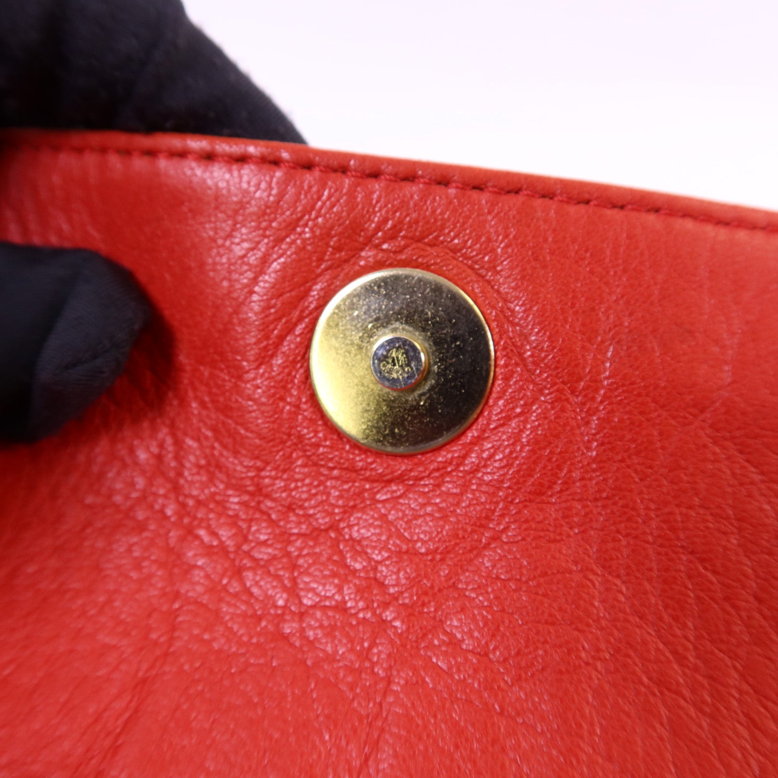 LOEWE 羊皮皮革Shoulder Bag金扣手挽袋