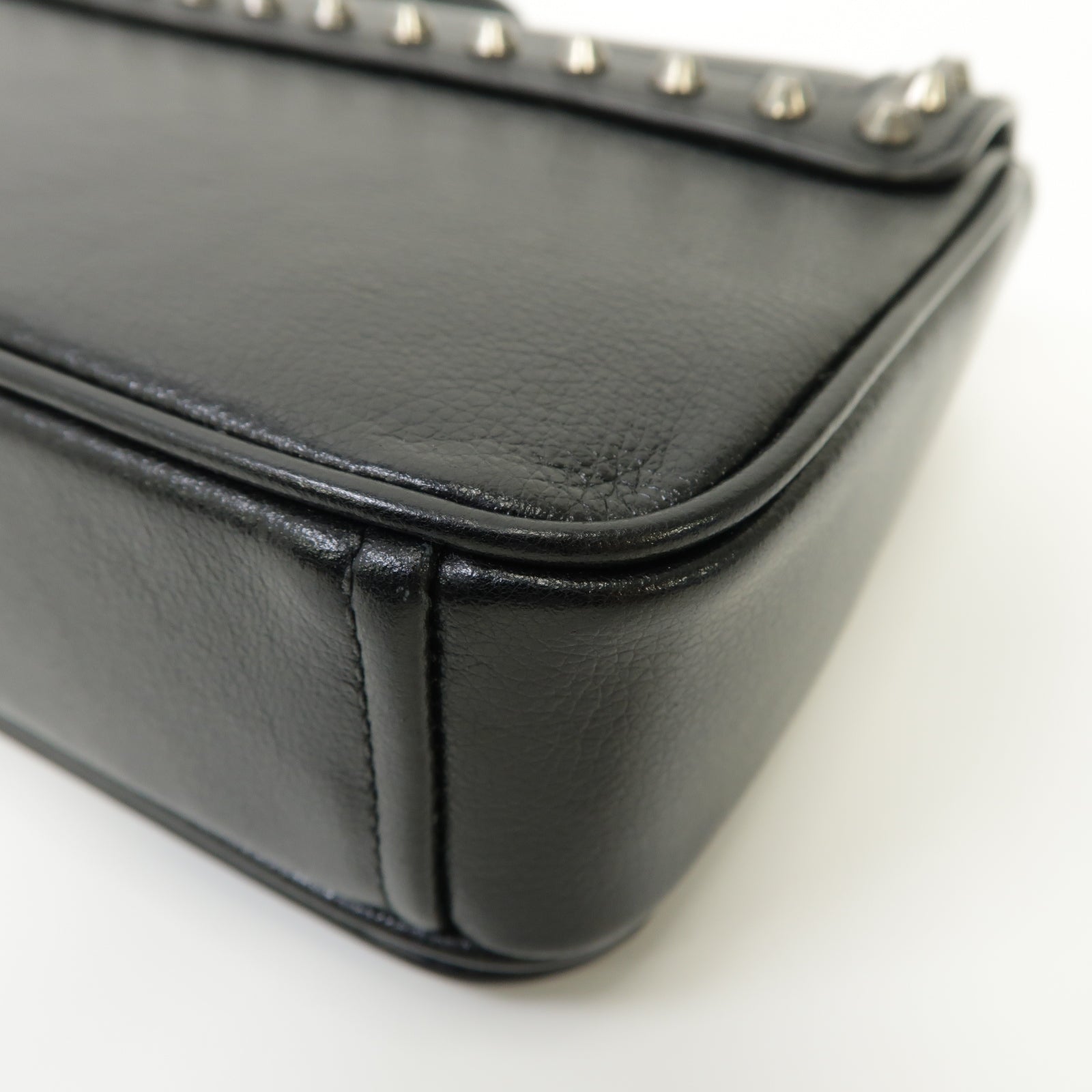 PRADA Glace Calf牛皮皮革Chain Shoulder銀扣鏈帶肩背袋黑色