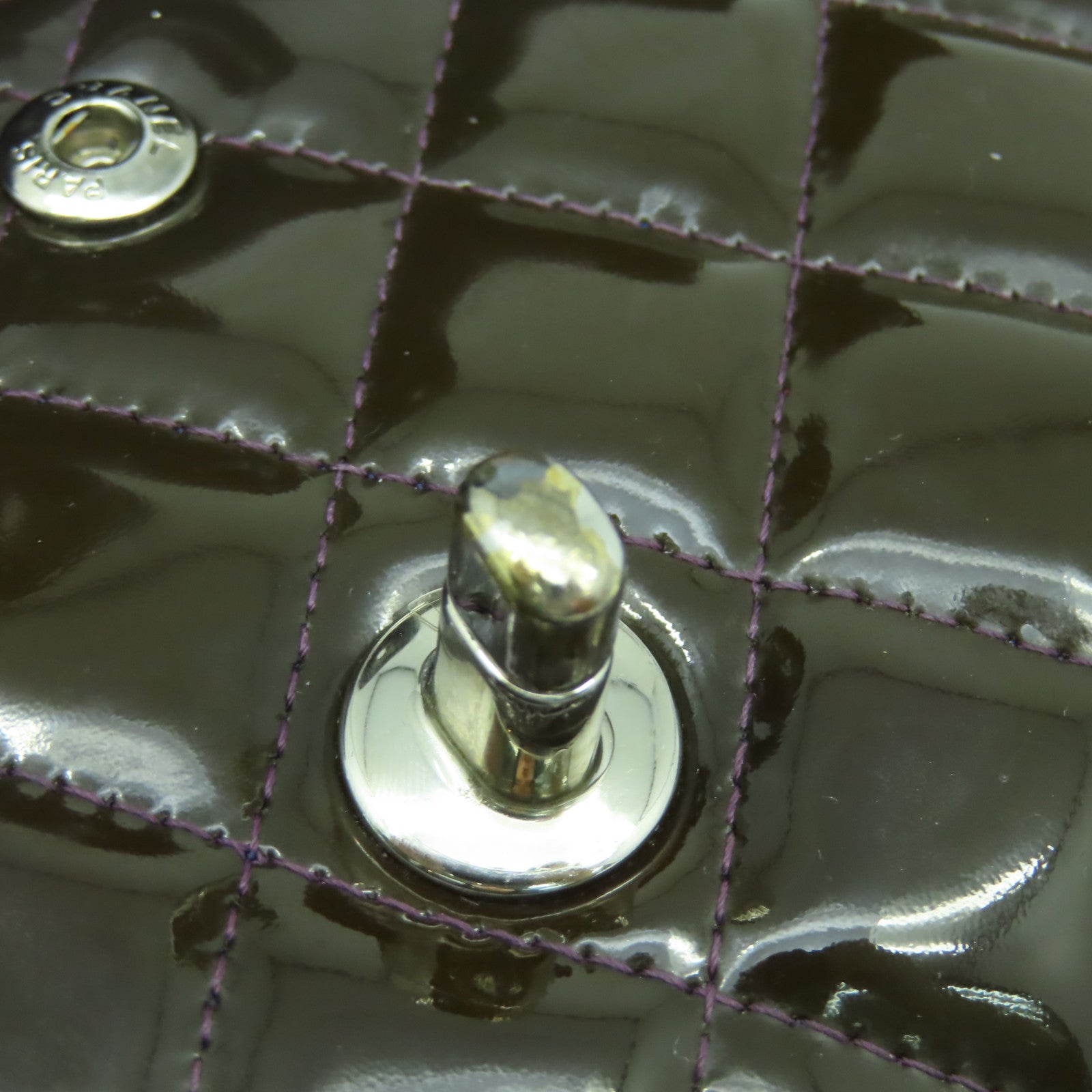 CHANEL 【清倉大減價】菱格漆皮皮革Classic 25cm銀扣鏈帶肩背袋啡色