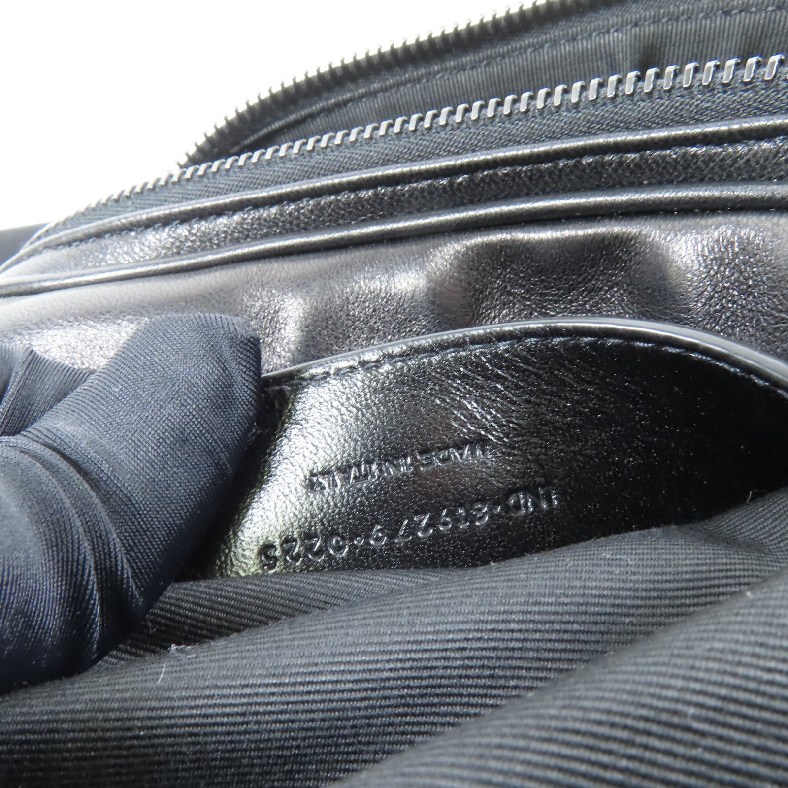 SAINT LAURENT 羊皮皮革Niki Cube肩背袋