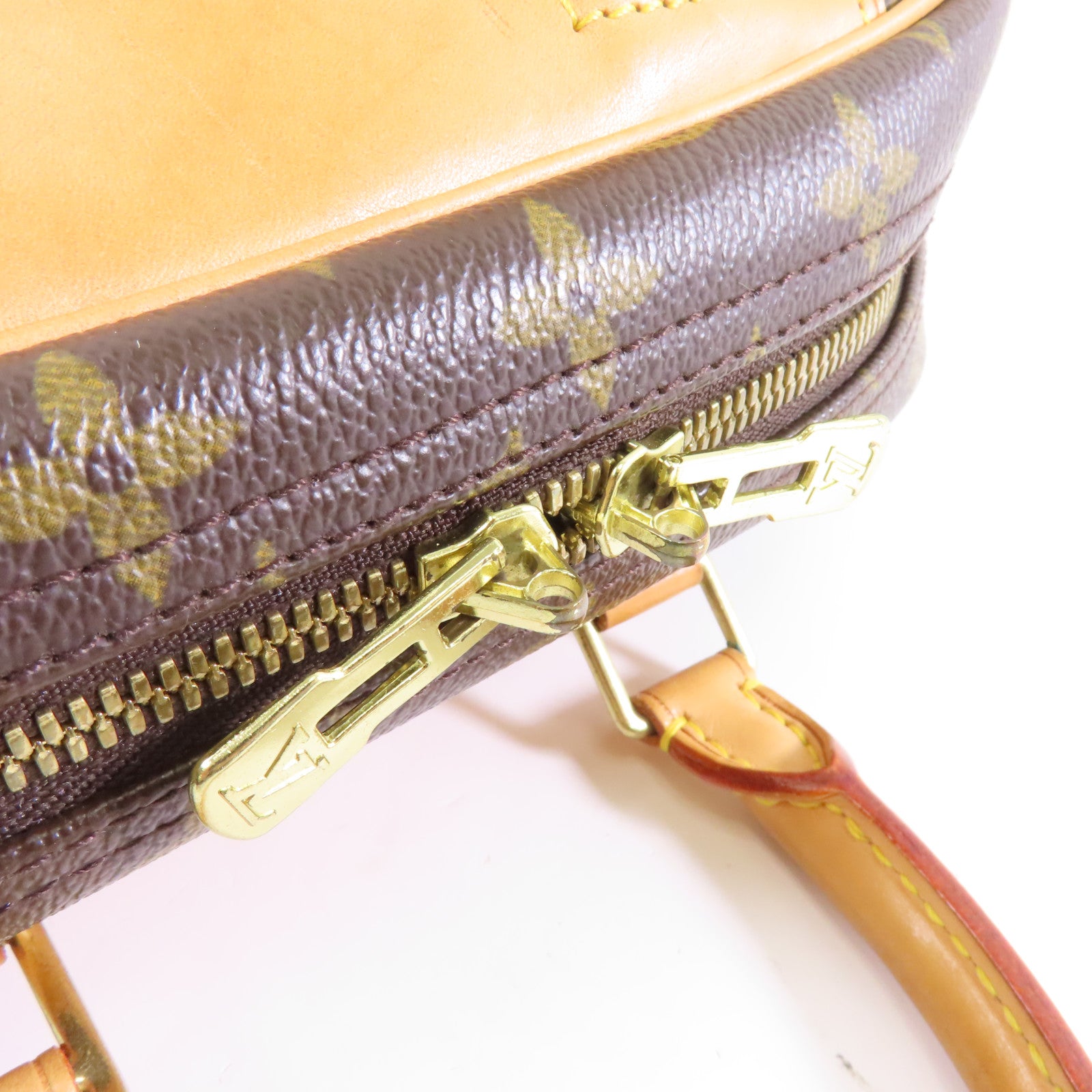 LOUIS VUITTON 【激減優惠】Monogram Deauville Monogram金扣手挽袋啡色