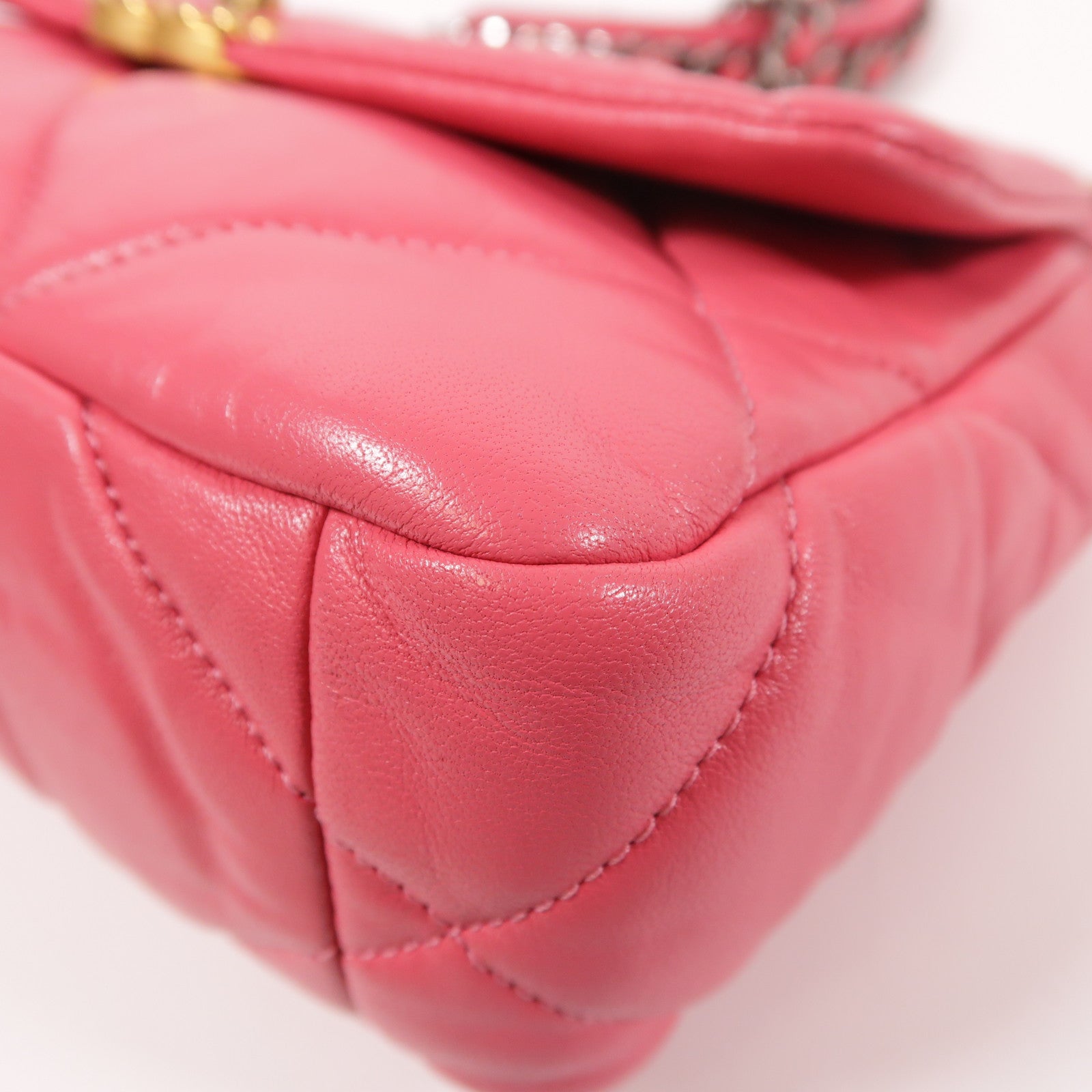 CHANEL CC Chanel 19 Chain Shoulder Bag Lambskin Leather Pink