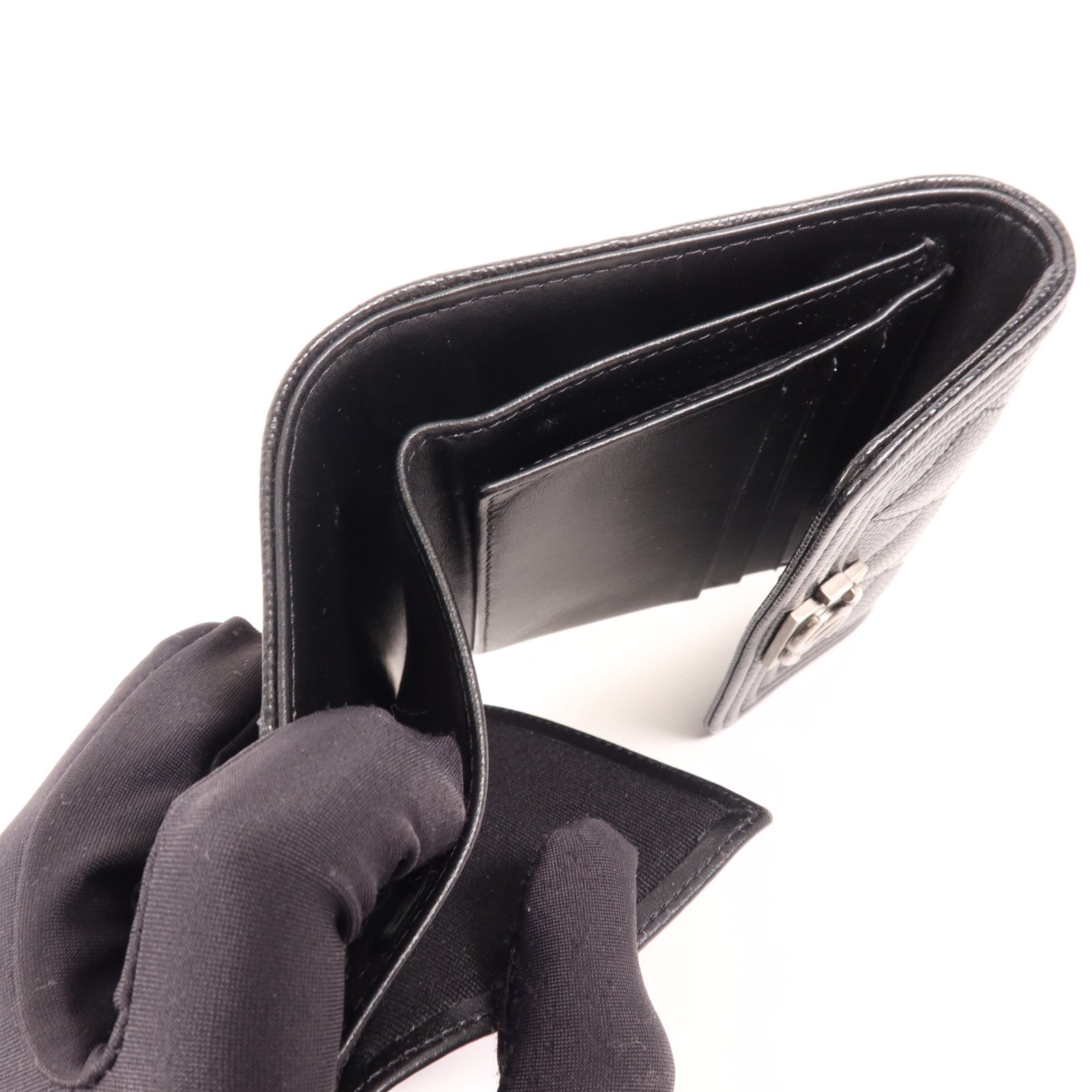 CHANEL 牛皮皮革Boy Wallet銀扣錢包