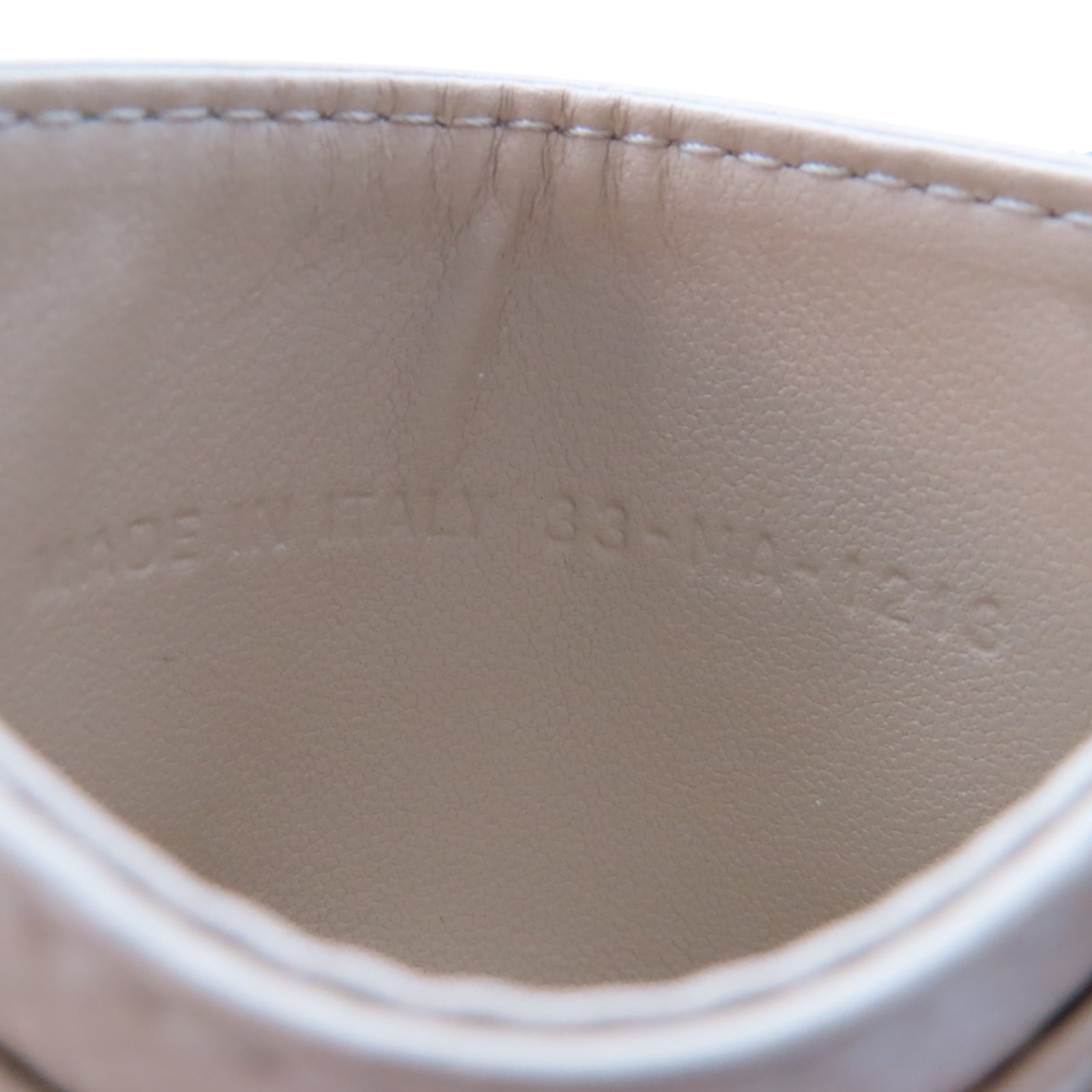 Dior 牛皮皮革Caro Freesia Card Holder金扣卡片套米色