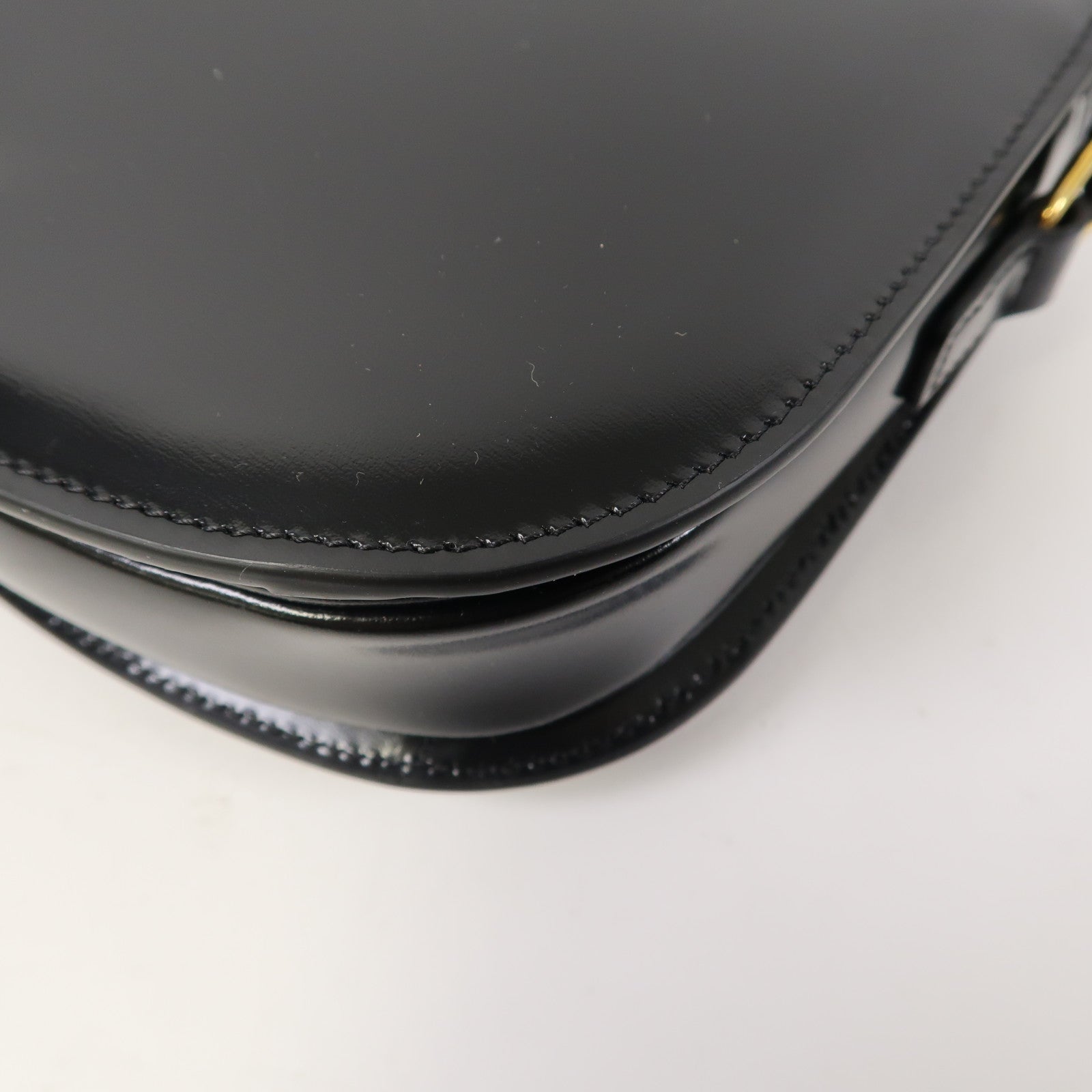 CELINE 牛皮皮革Besace Clea金扣肩背袋黑色