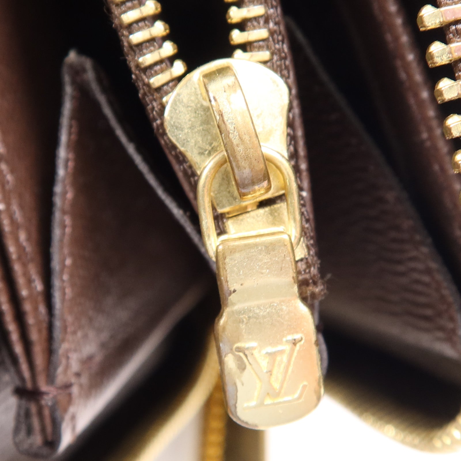 LOUIS VUITTON Damier Zippy Wallet長錢包