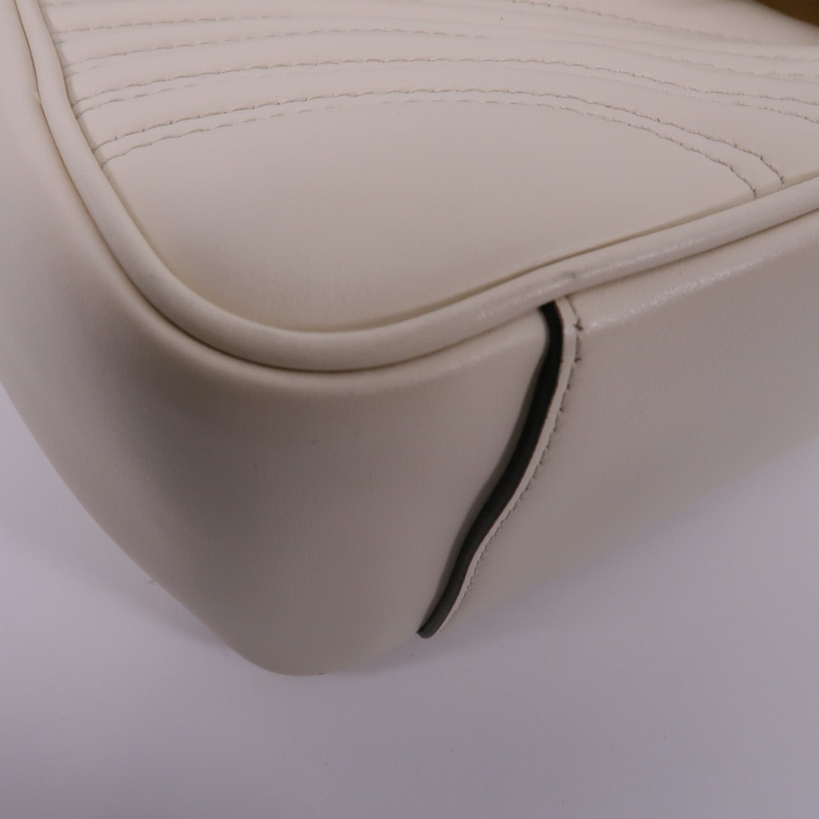 GUCCI 牛皮皮革GG Marmont Small鏈帶肩背袋