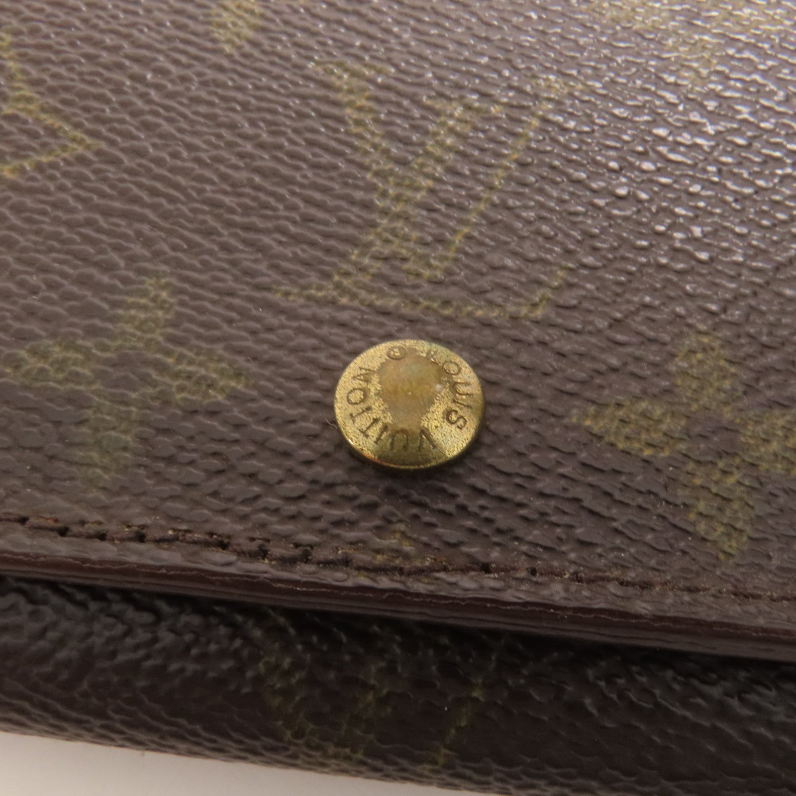 LOUIS VUITTON Monogram Porte Monnaie Billets 金扣錢包