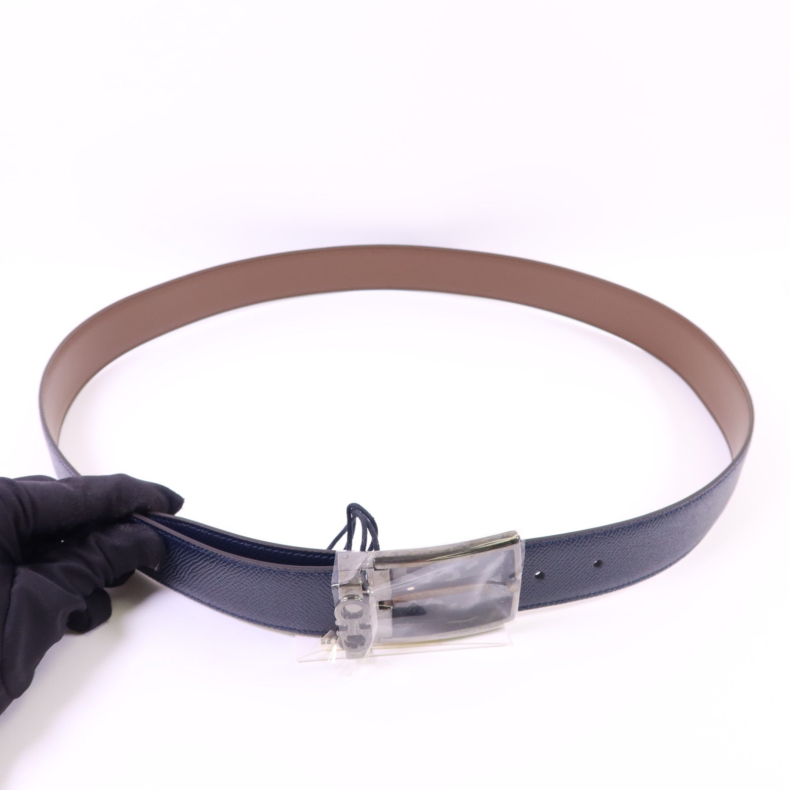 Salvatore Ferragamo 牛皮皮革Belt銀扣皮帶