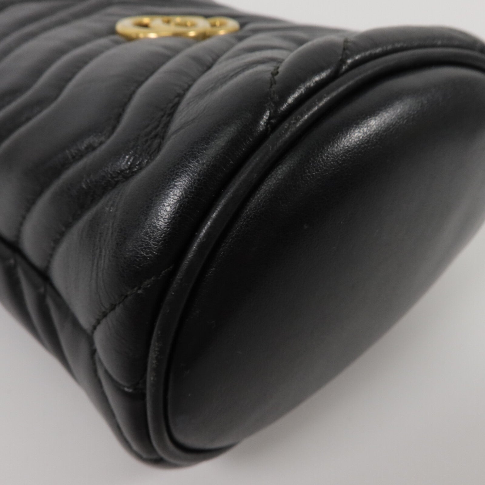 GUCCI 牛皮皮革GG Marmont Mini Bucket鏈帶肩背袋