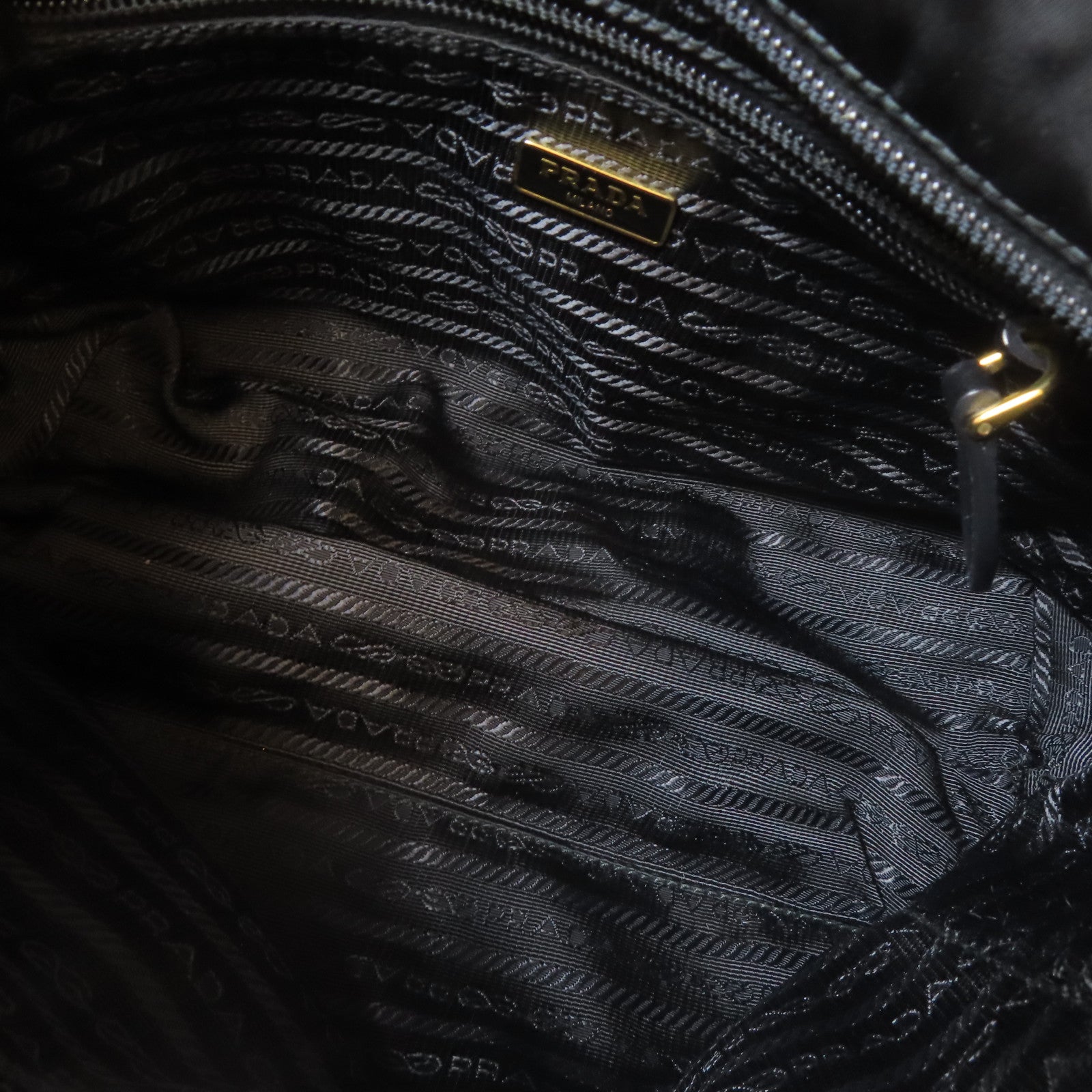 PRADA 尼龍Shoulder Bag金扣手挽肩背兩用袋黑色