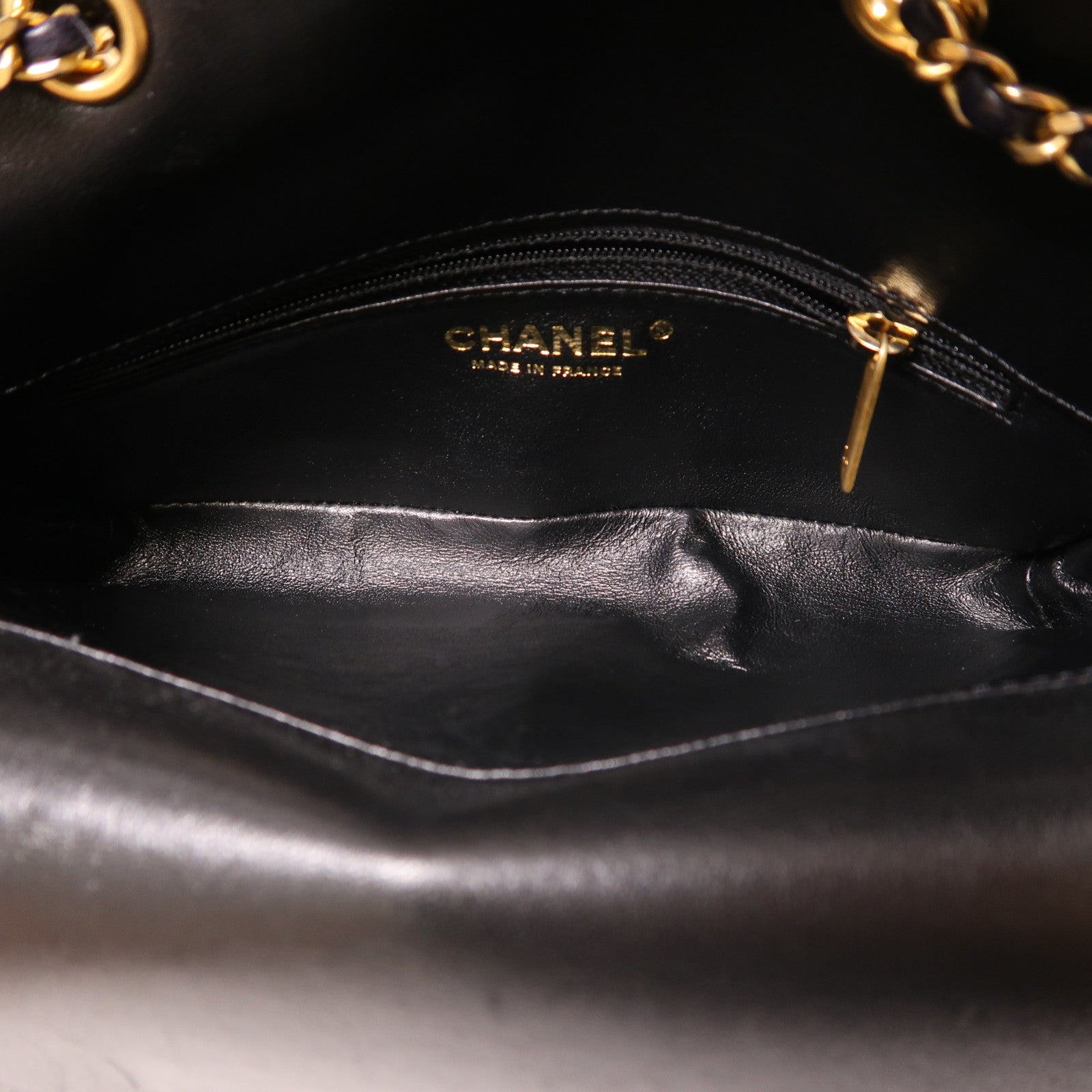 CHANEL 羊皮皮革Chain Shoulder金扣鏈帶肩背袋