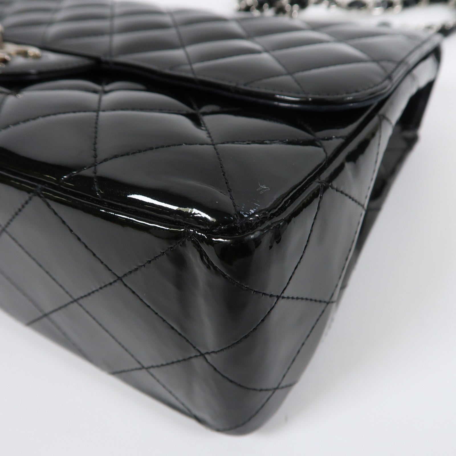 CHANEL【激減優惠】 漆皮皮革Large Classic銀扣鏈帶肩背袋黑色