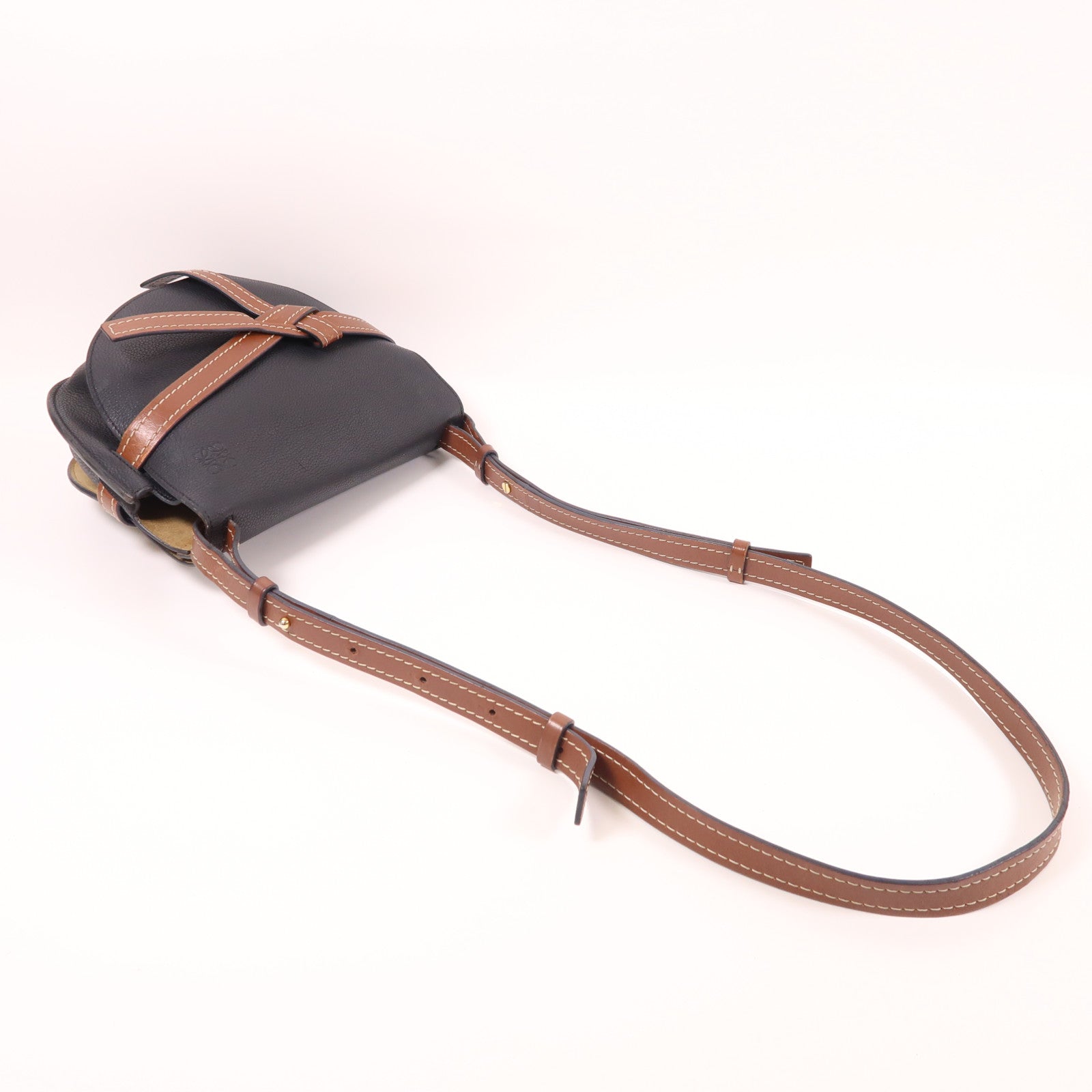 LOEWE 牛皮皮革Gate金扣肩背袋