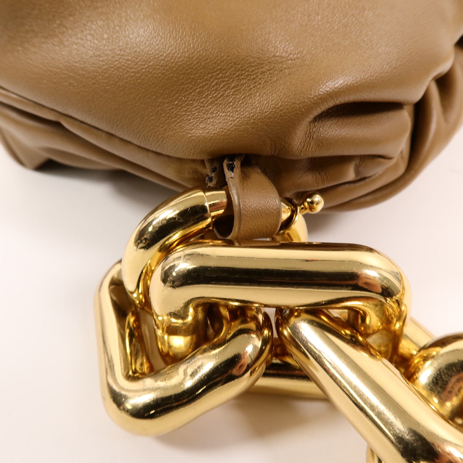 BOTTEGA VENETA 牛皮皮革Chain Pouch鏈帶肩背袋