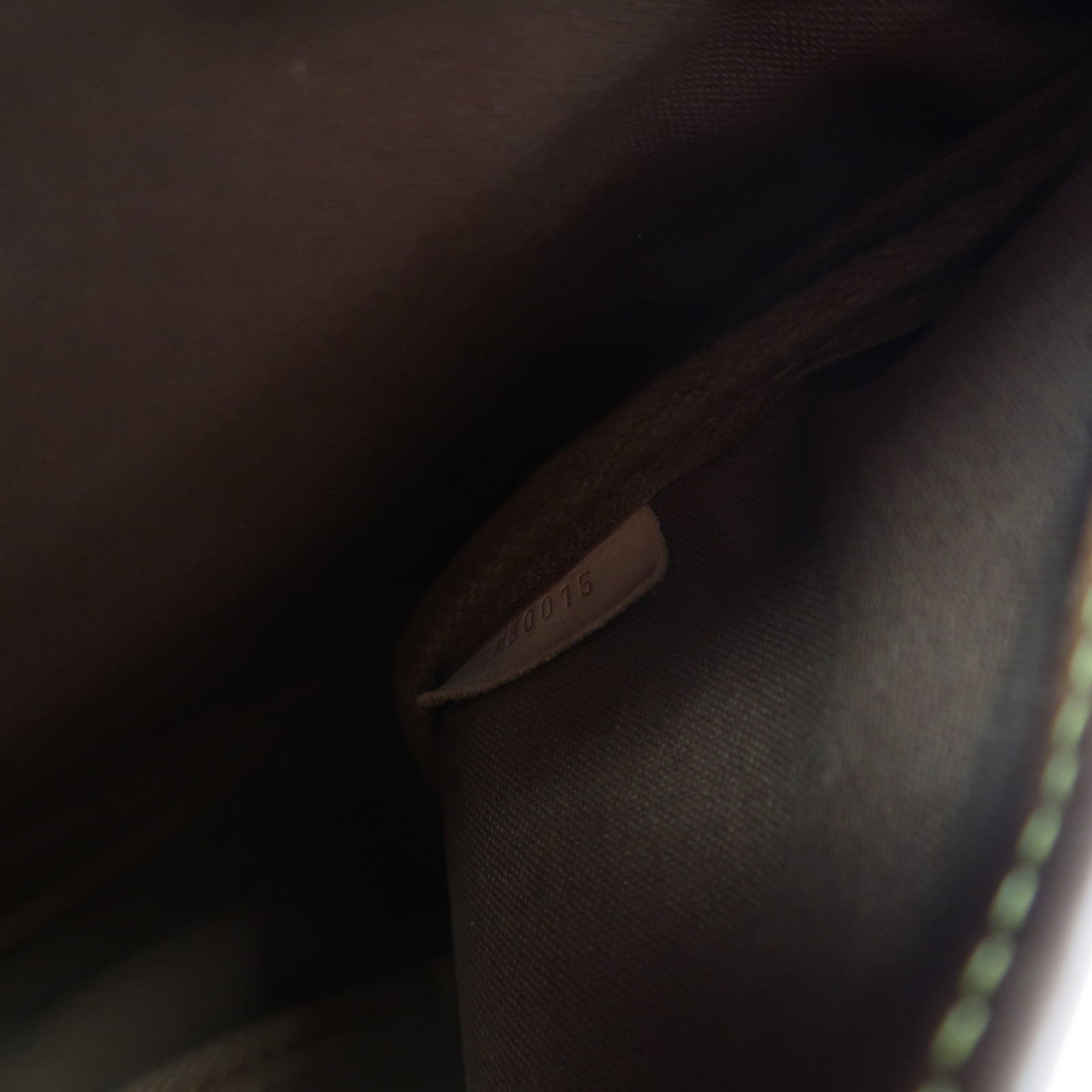 LOUIS VUITTON Monogram Saumur 30 金扣肩背袋