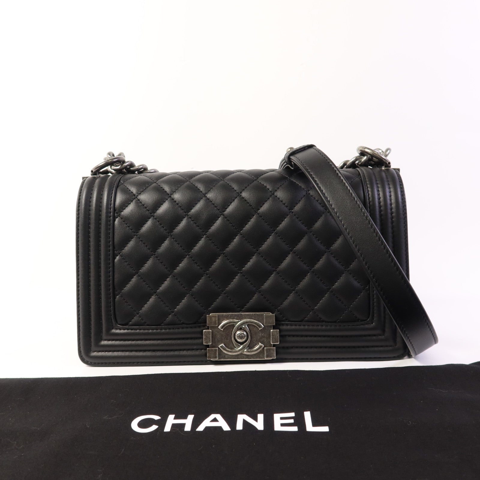 CHANEL 牛皮皮革Boy 25鏈帶肩背袋