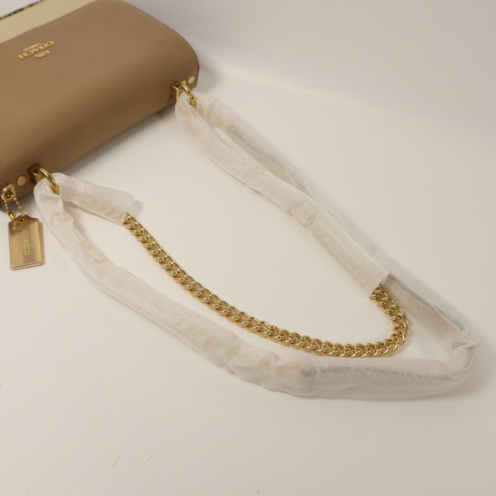 COACH 牛皮皮革Chain Shoulder金扣鏈帶肩背袋