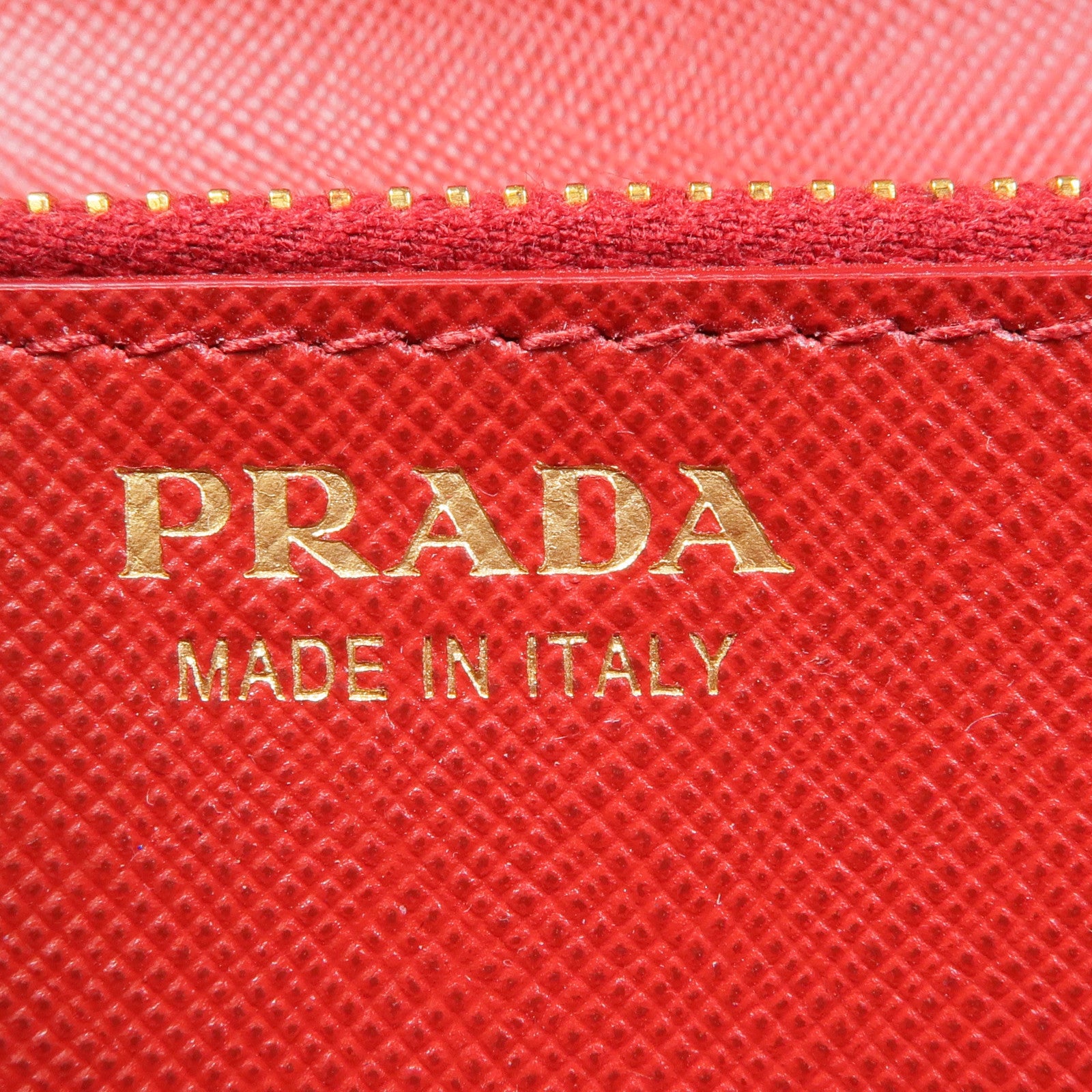 PRADA Saffiano皮革Long Wallet金扣長錢包