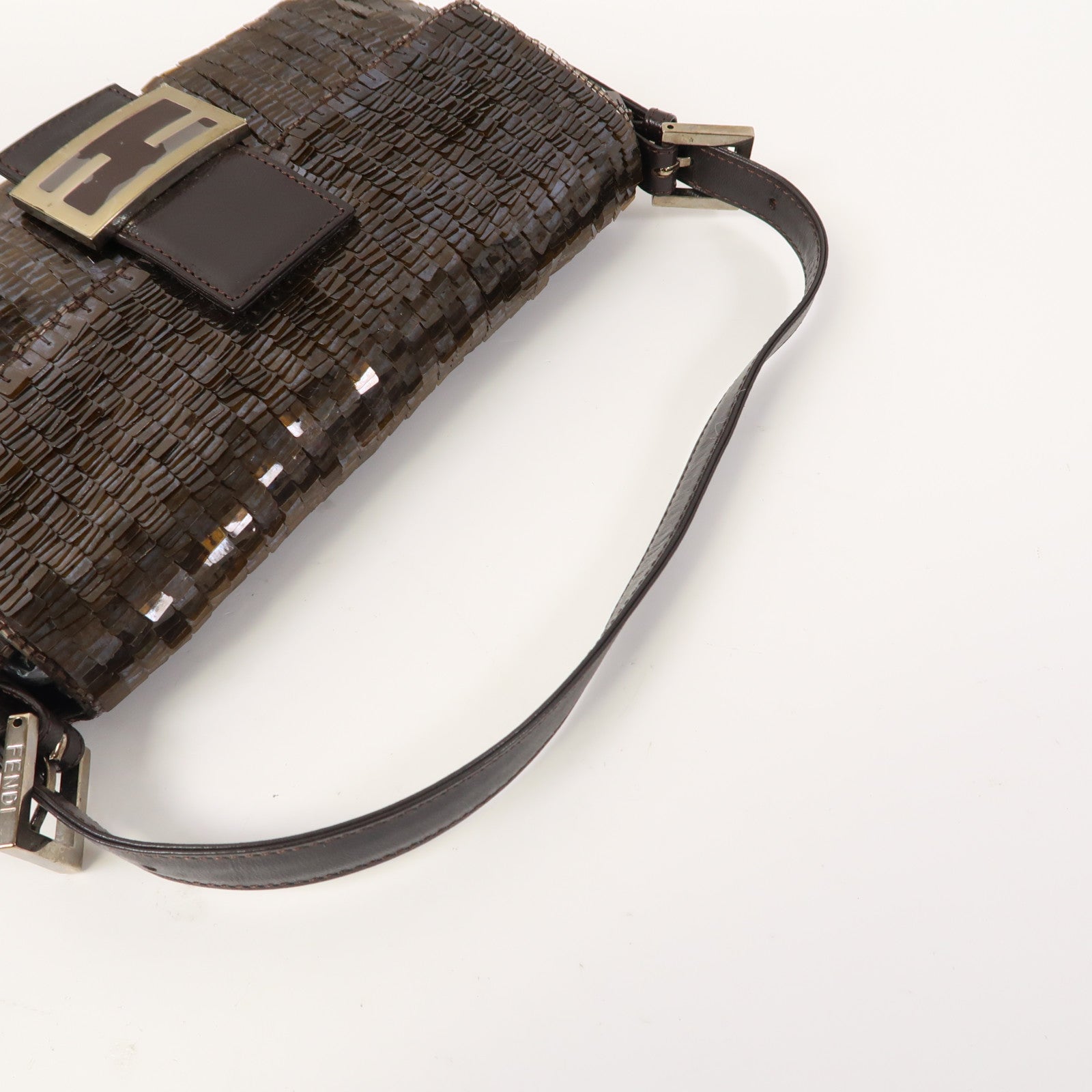 FENDI 珠片Baguette金扣肩背袋啡色
