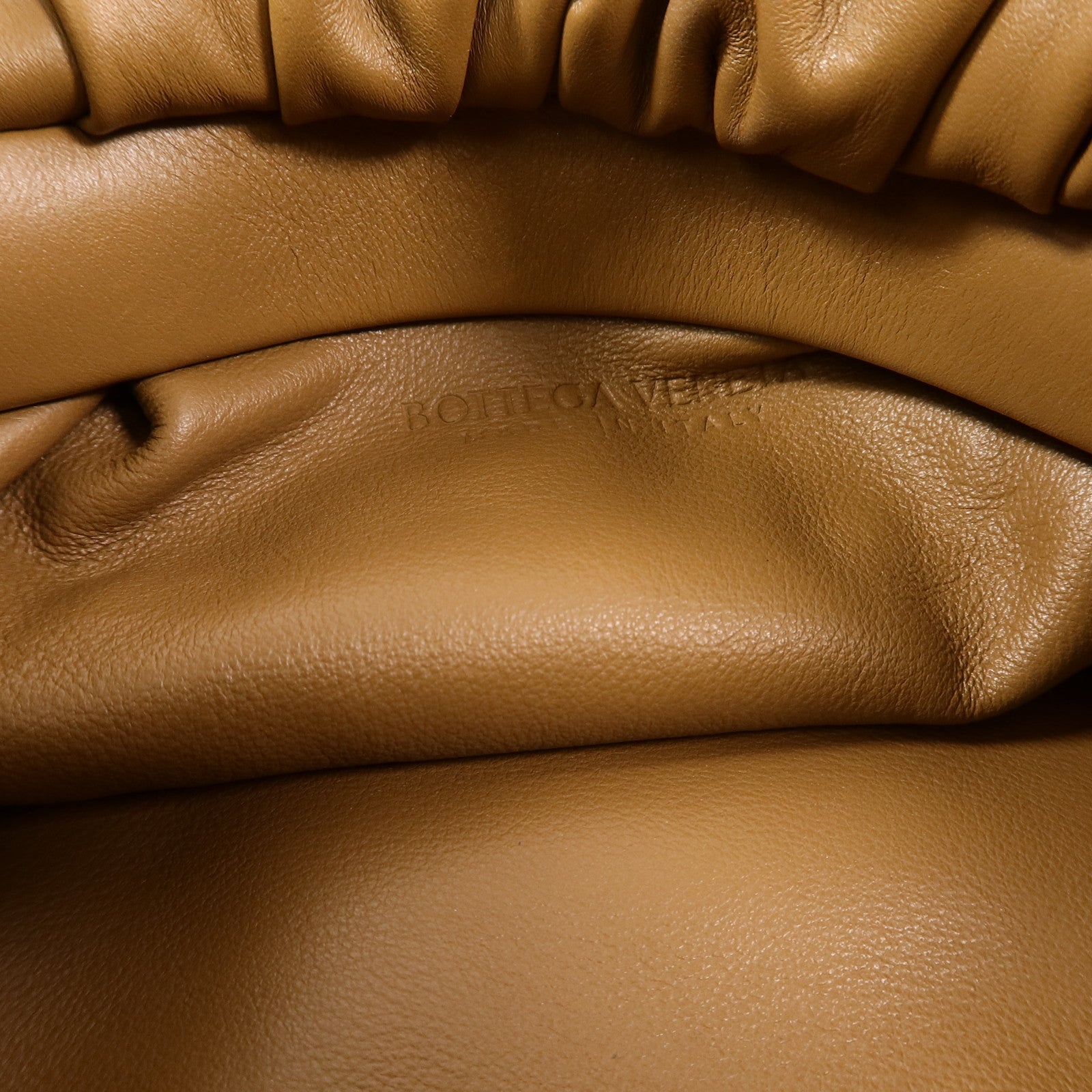 BOTTEGA VENETA 牛皮皮革Chain Pouch鏈帶肩背袋