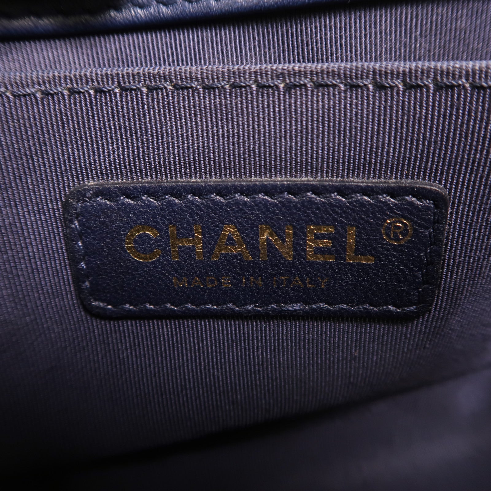 CHANEL 羊皮皮革Boy 20金扣鏈帶肩背袋