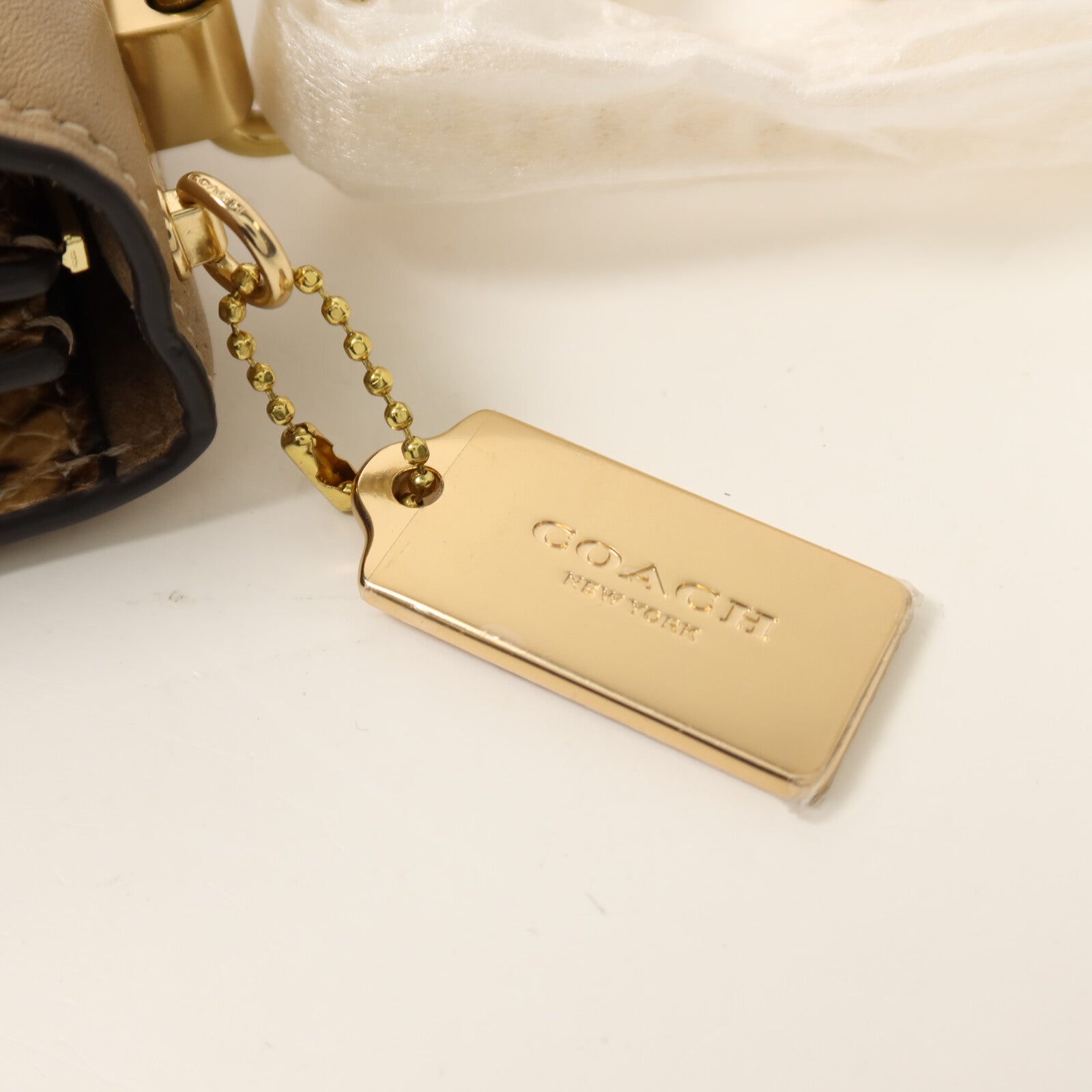 COACH 牛皮皮革Chain Shoulder金扣鏈帶肩背袋