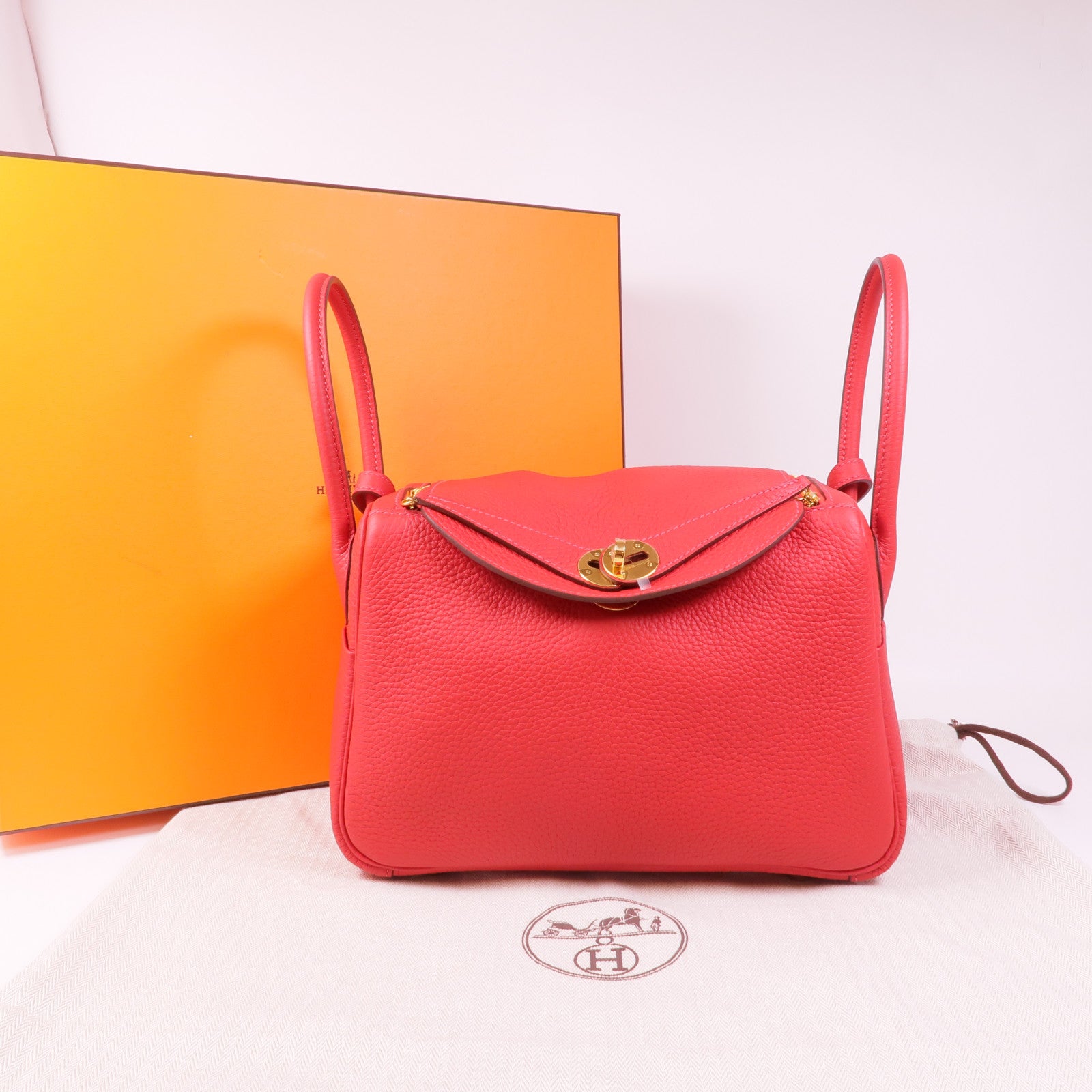 HERMES Clemence皮革Lindy 26金扣手挽肩背兩用袋Vermillon
