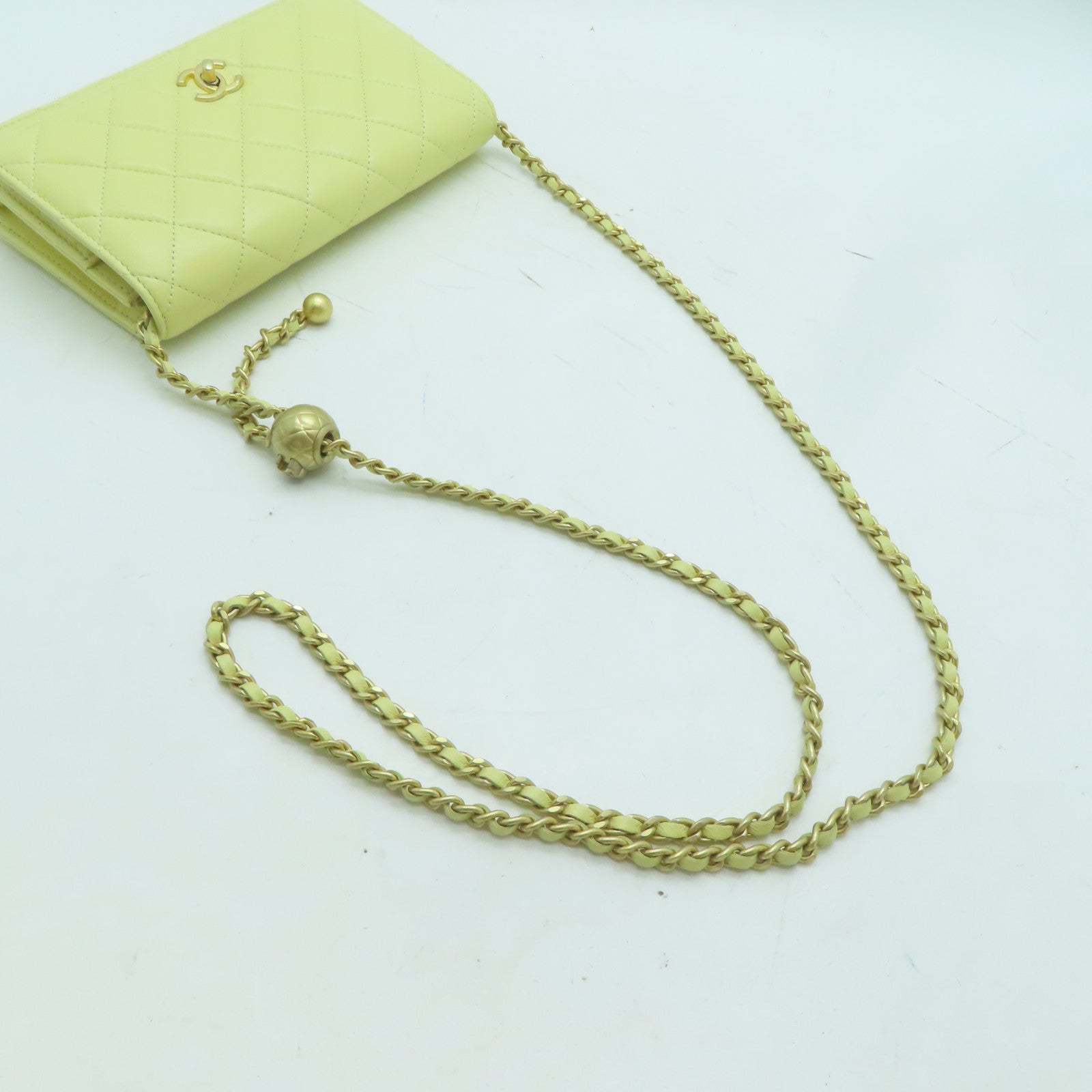 CHANEL **【激減優惠】菱格羊皮皮革Gold Ball Wallet On Chain金扣鏈帶肩背袋黃色