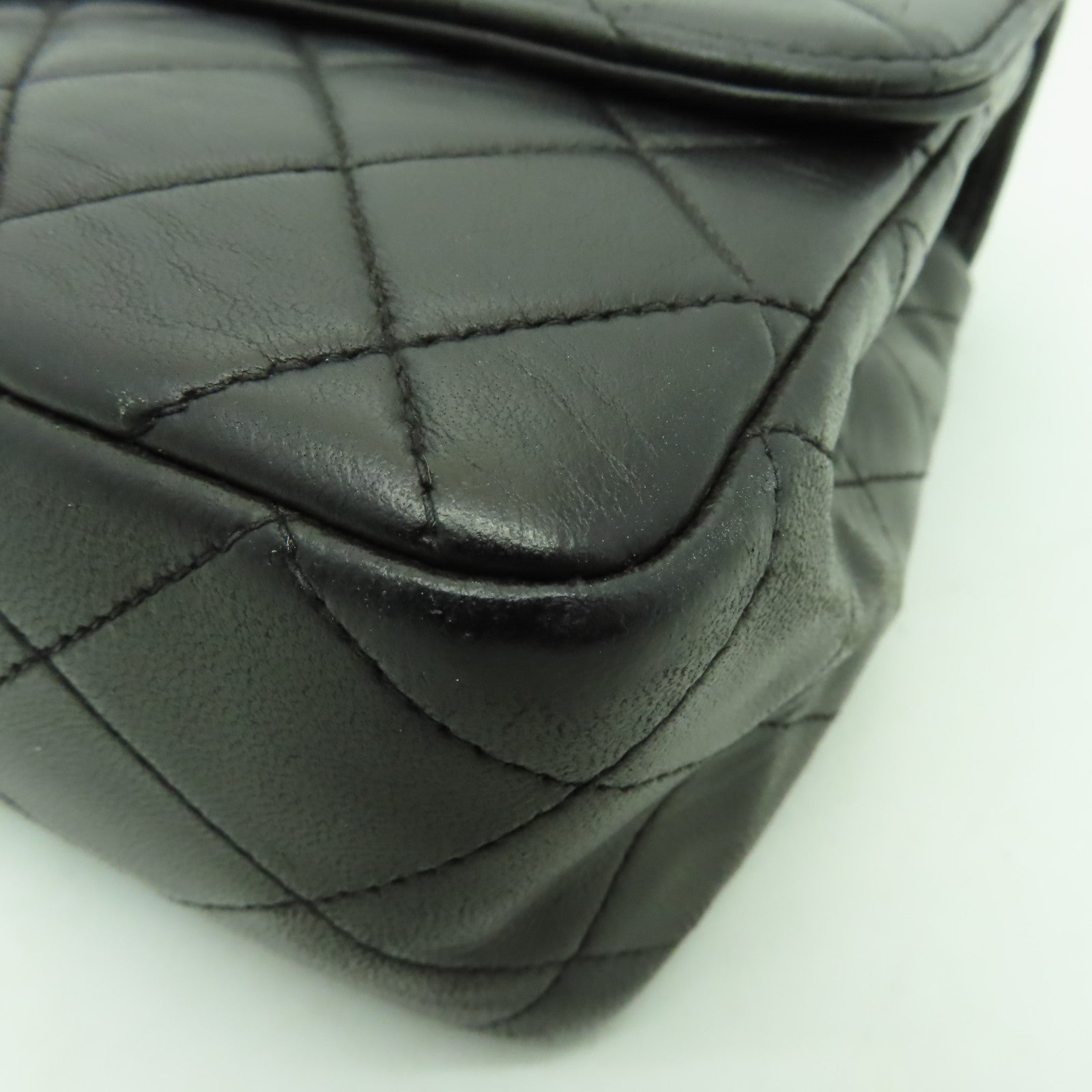 CHANEL **【清倉大減價】菱格羊皮皮革Handbag金扣手挽袋黒色