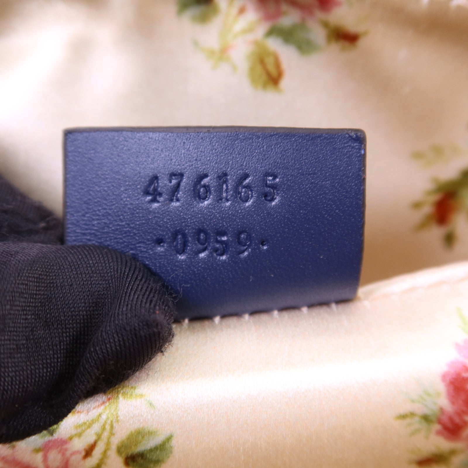 GUCCI 【激減優惠】牛仔布Pouch金扣小袋