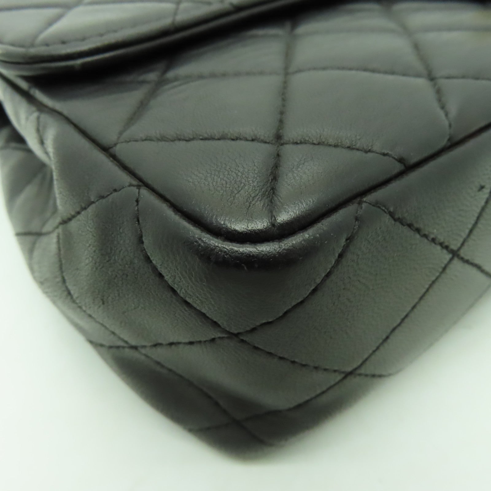 CHANEL **【清倉大減價】菱格羊皮皮革Handbag金扣手挽袋黒色
