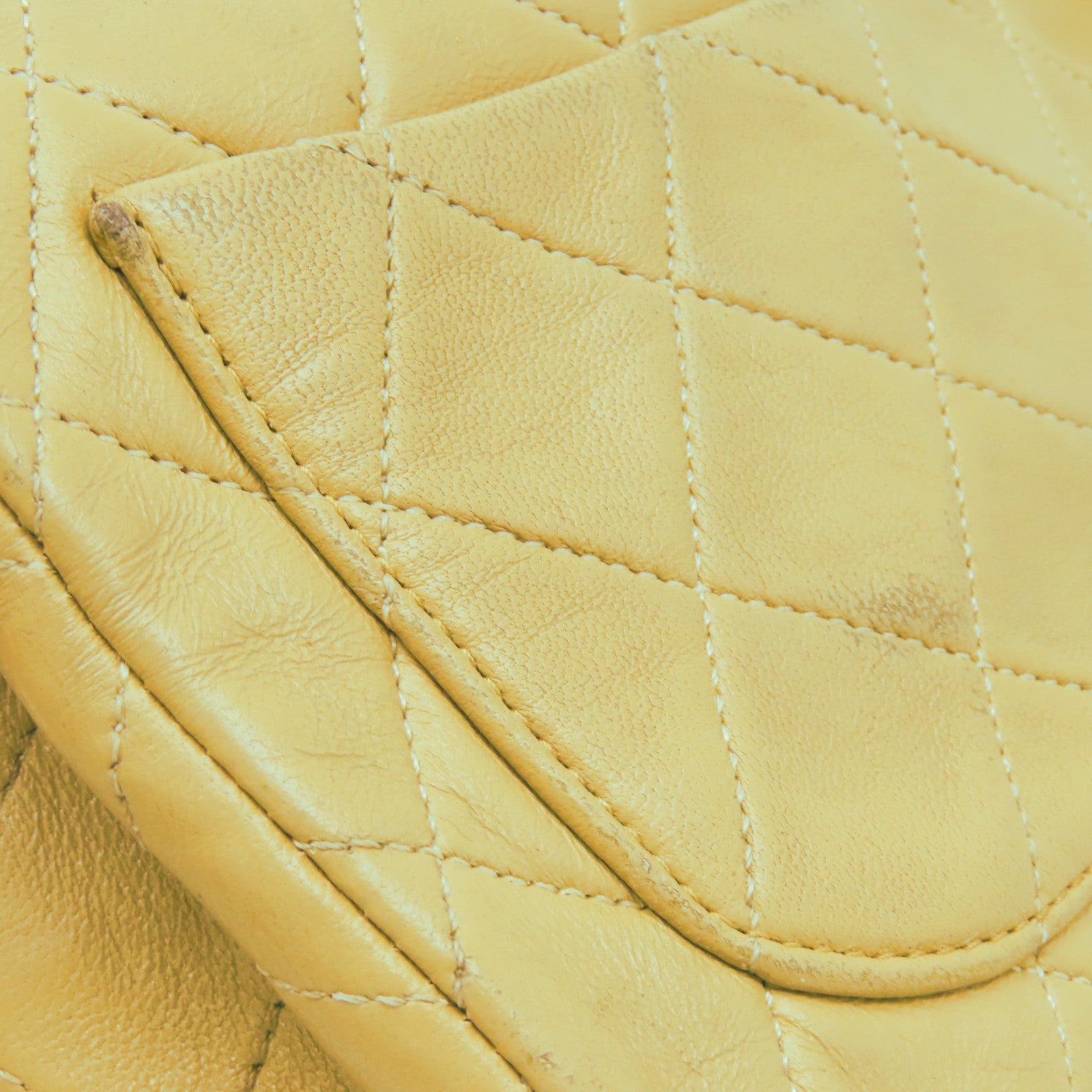 CHANEL 【激減優惠】菱格羊皮皮革Vintage Classic Flap 17cm金扣鏈帶肩背袋卡其色