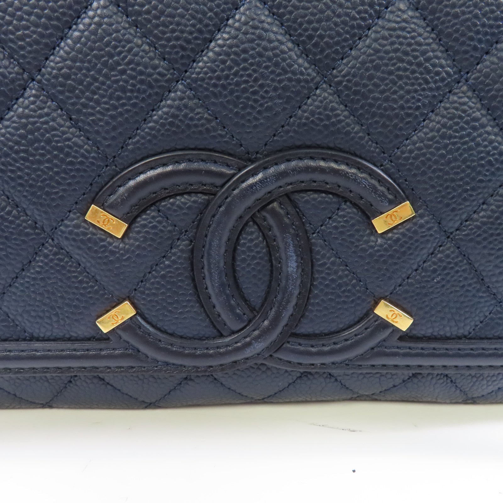 CHANEL 菱格牛皮皮革Chain Shoulder金扣鏈帶肩背袋深藍色