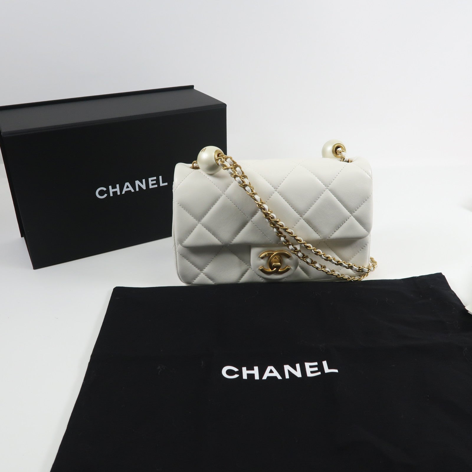 CHANEL 羊皮皮革Chain Shoulder金扣鏈帶肩背袋