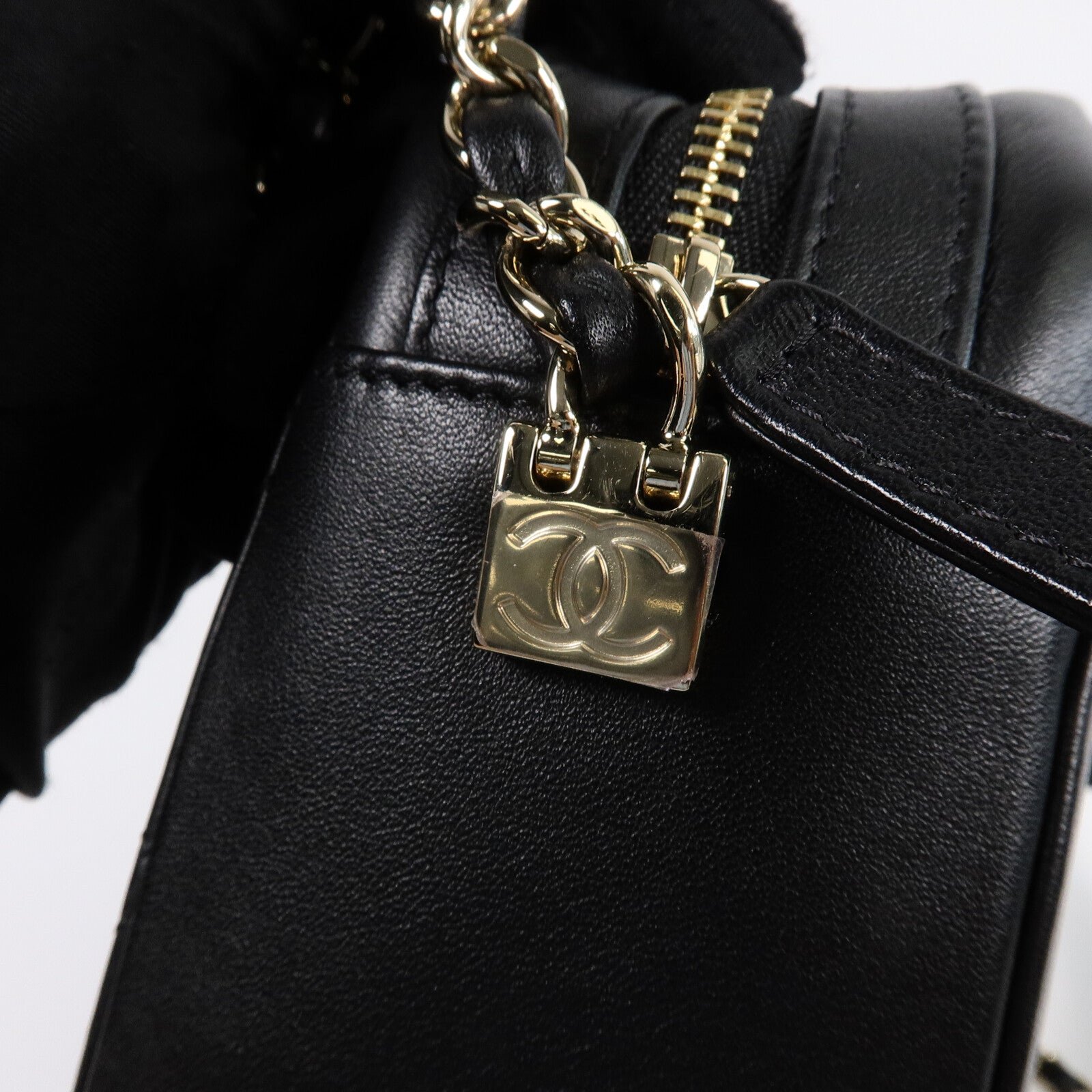CHANEL 羊皮皮革Chain Shoulder Bag鏈帶肩背袋