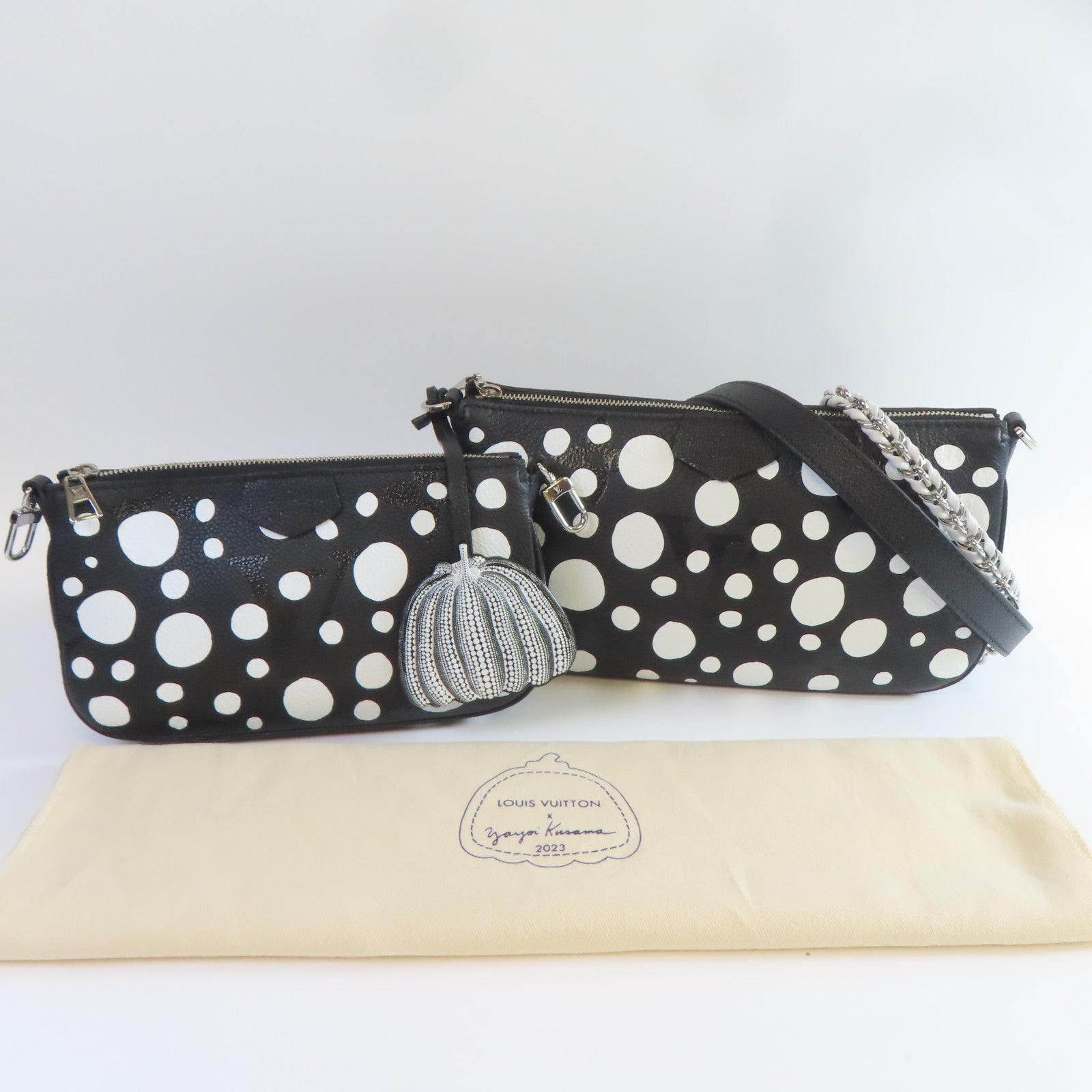 LOUIS VUITTON Monogram Empreinte Lv X YK Multi Pochette Accessoires銀扣手挽肩背兩用袋黑色
