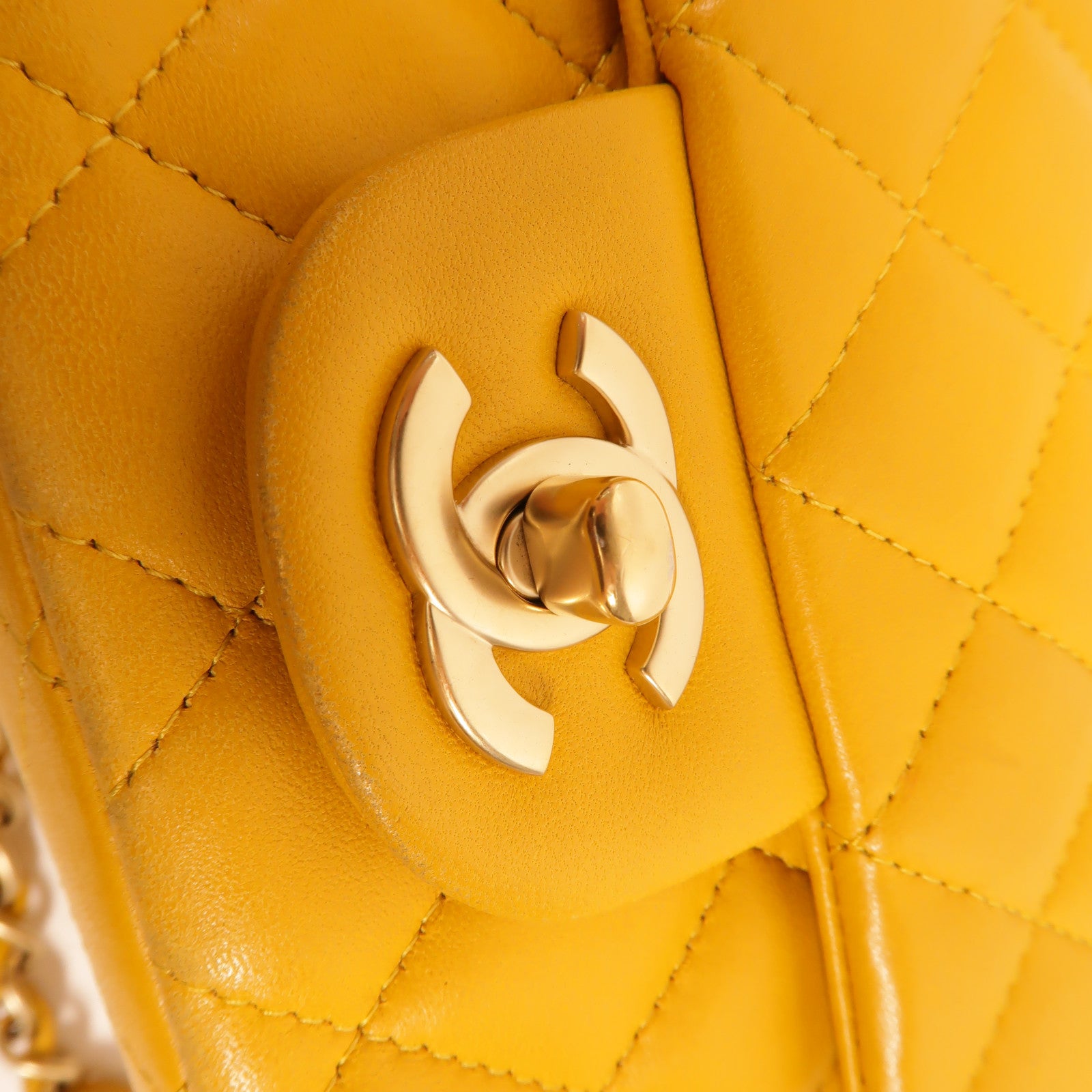 CHANEL 羊皮皮革Mini Classic 17鏈帶肩背袋