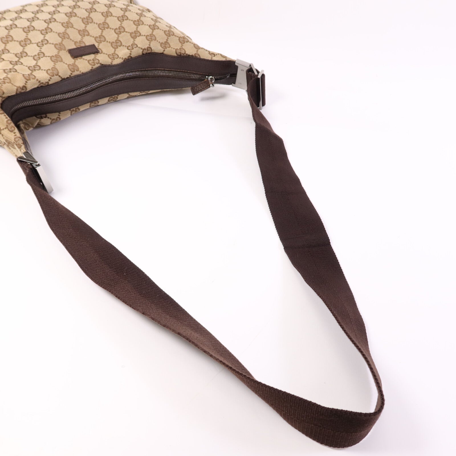 GUCCI 帆布GG Shoulder Bag銀扣肩背袋