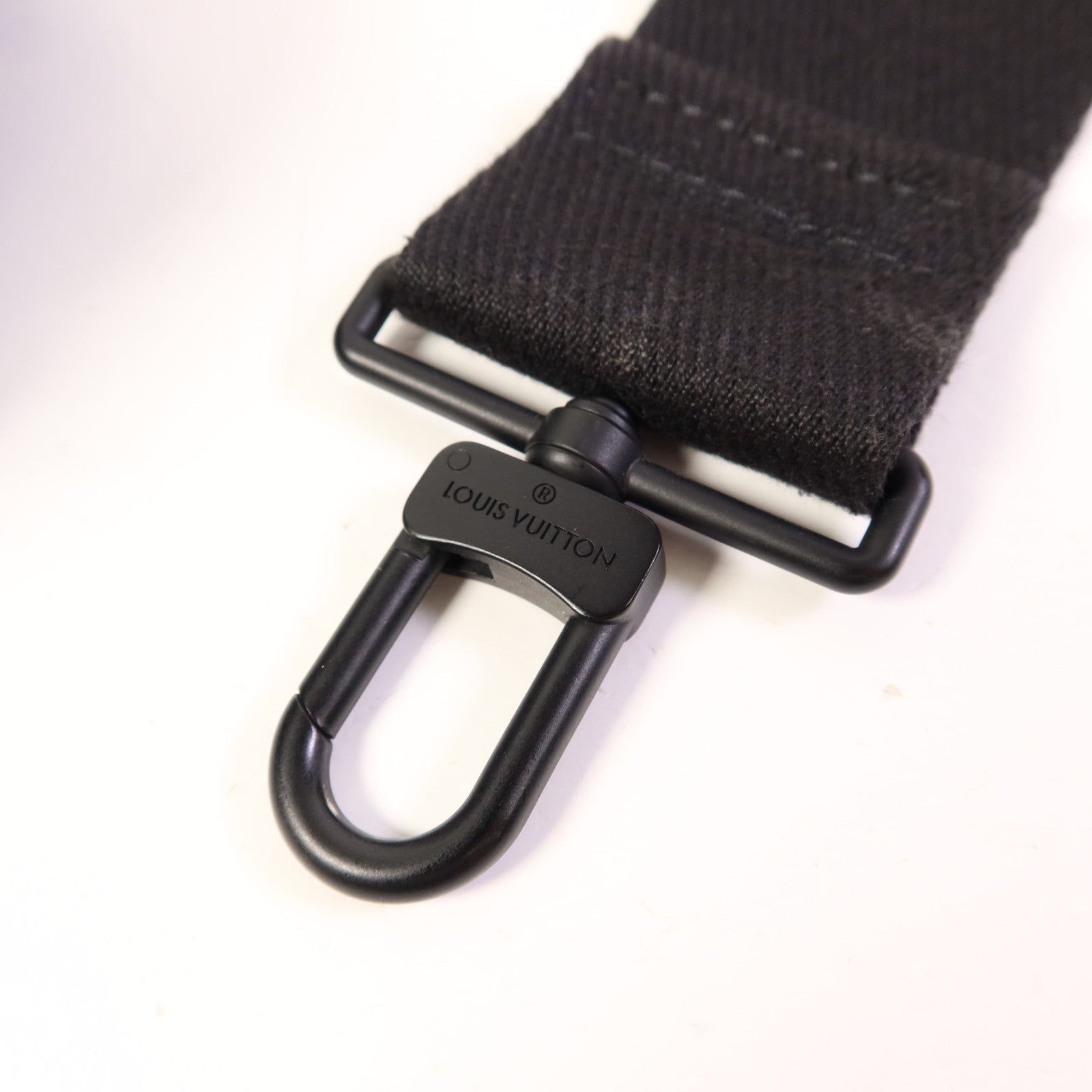 LOUIS VUITTON Taurillon S Lock Messenger手挽肩背兩用袋